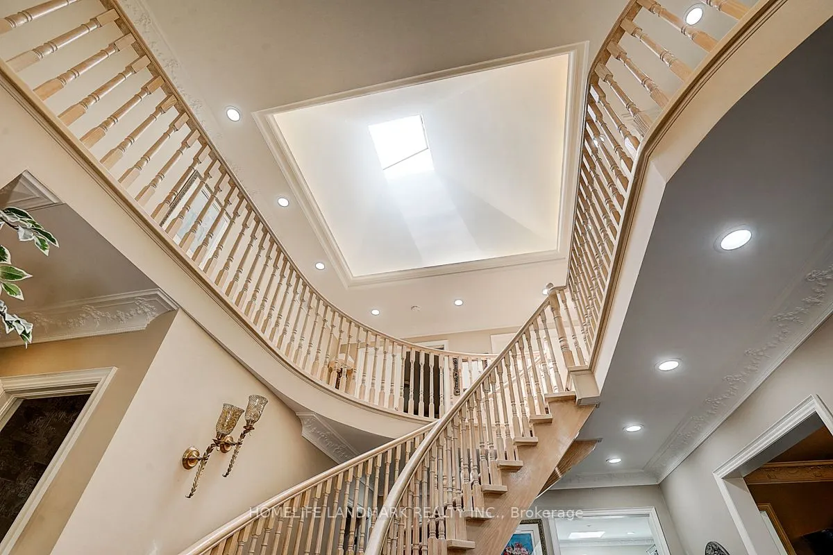 286 Hillcrest Avenue