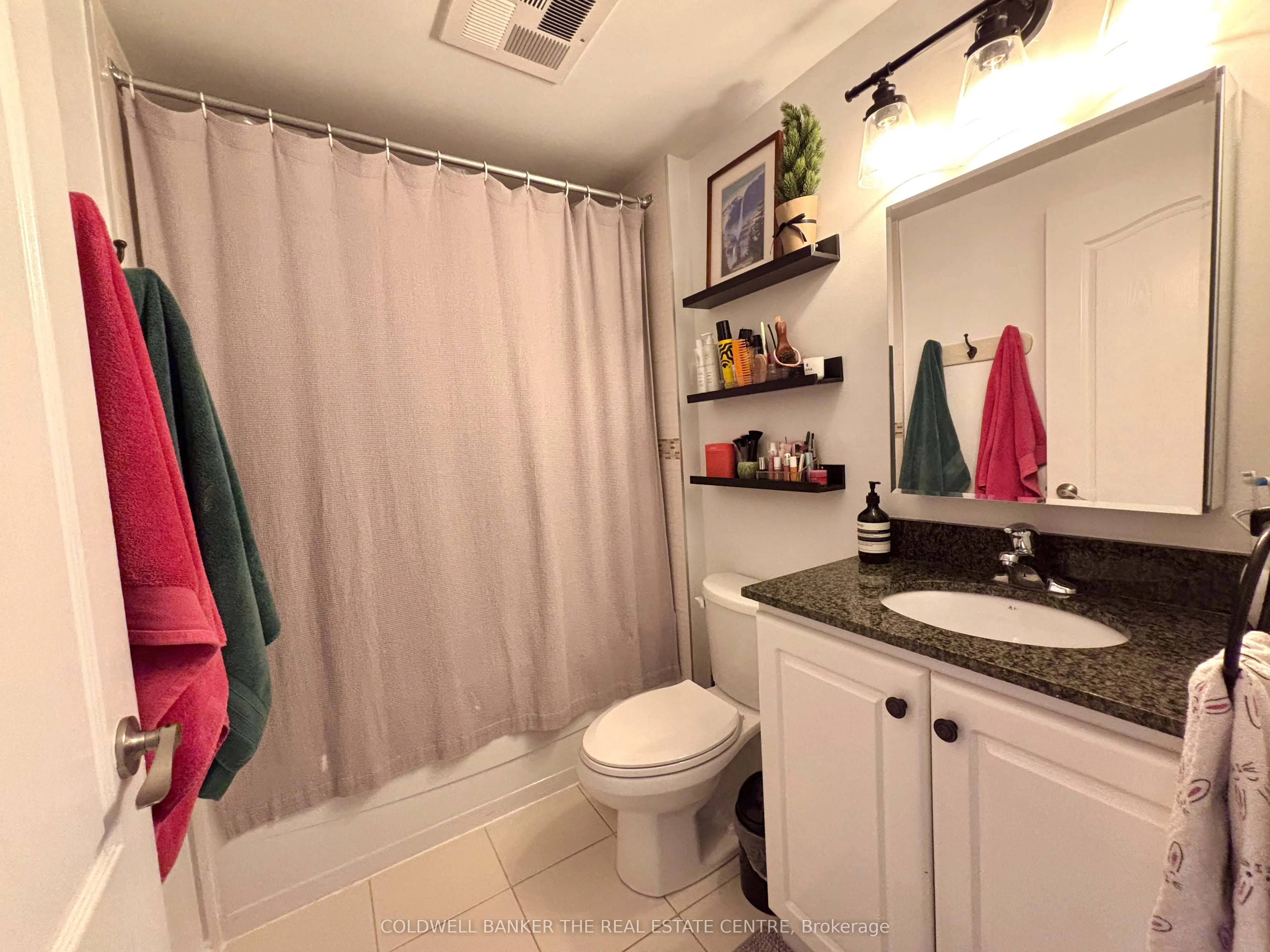 263 Wellington Street W, #1205