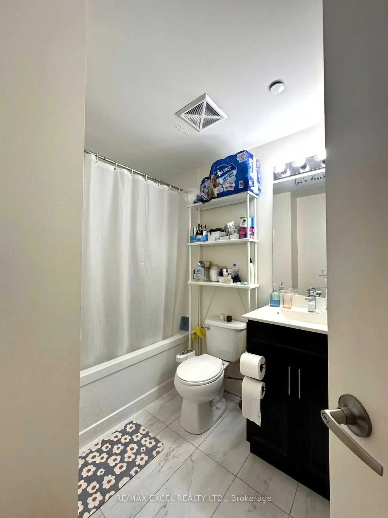 68 Canterbury Place, #1105