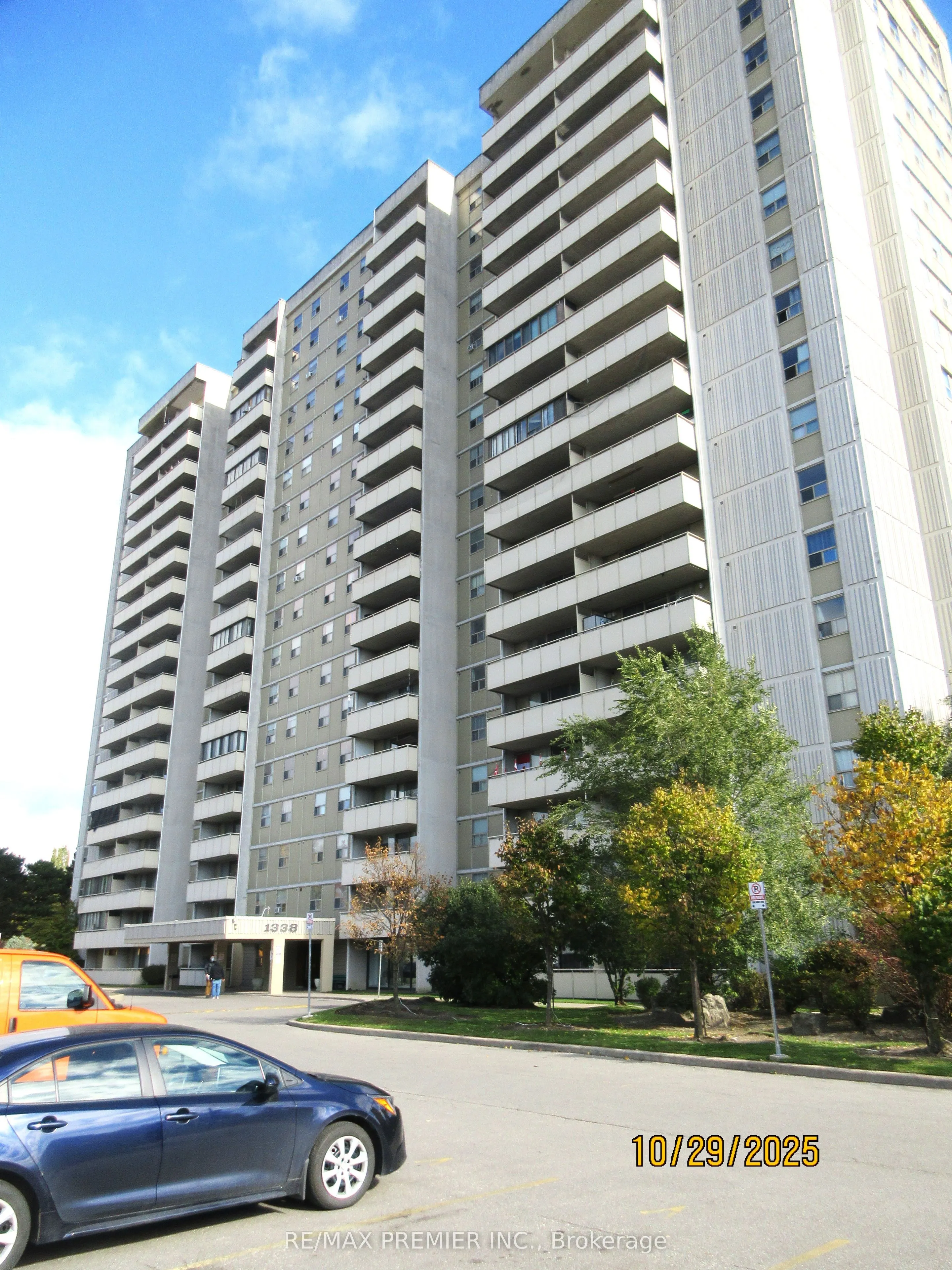 1338 York Mills Road, #704