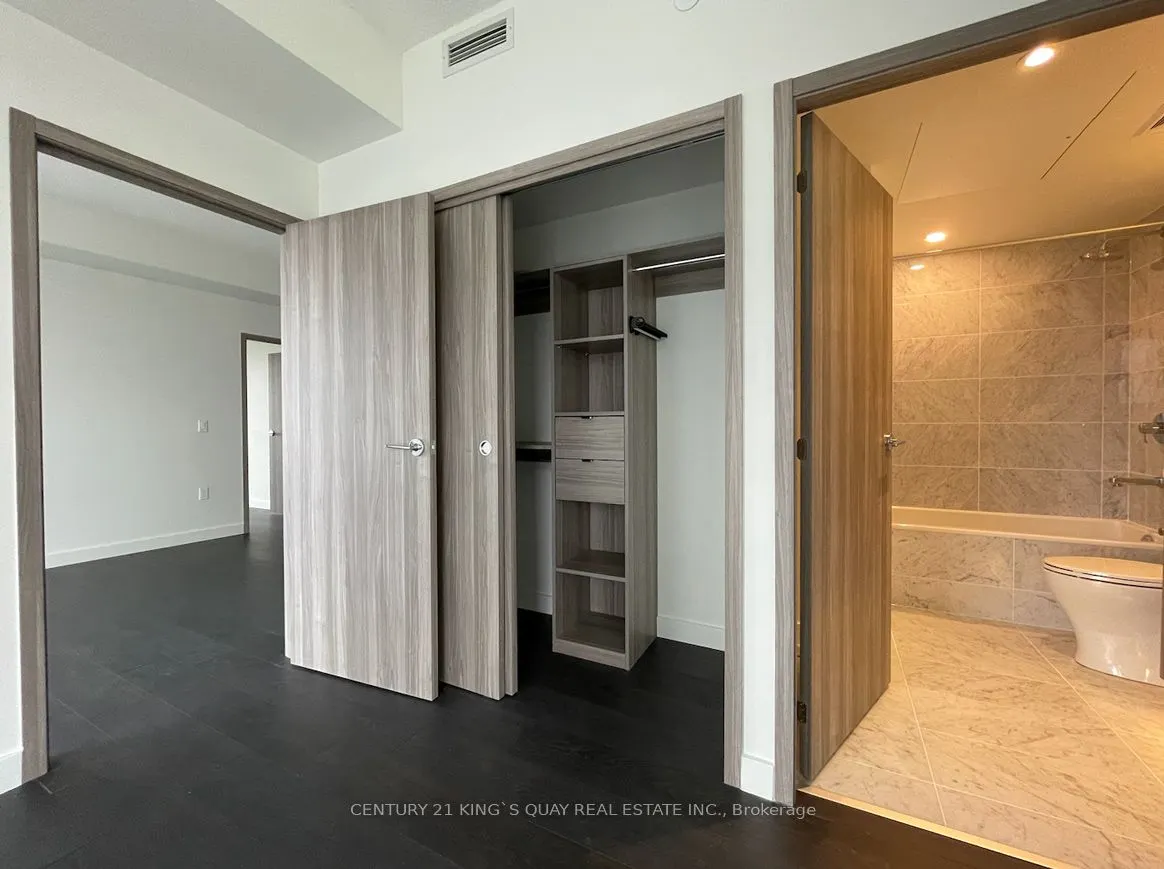 85 Mcmahon Drive, #1209