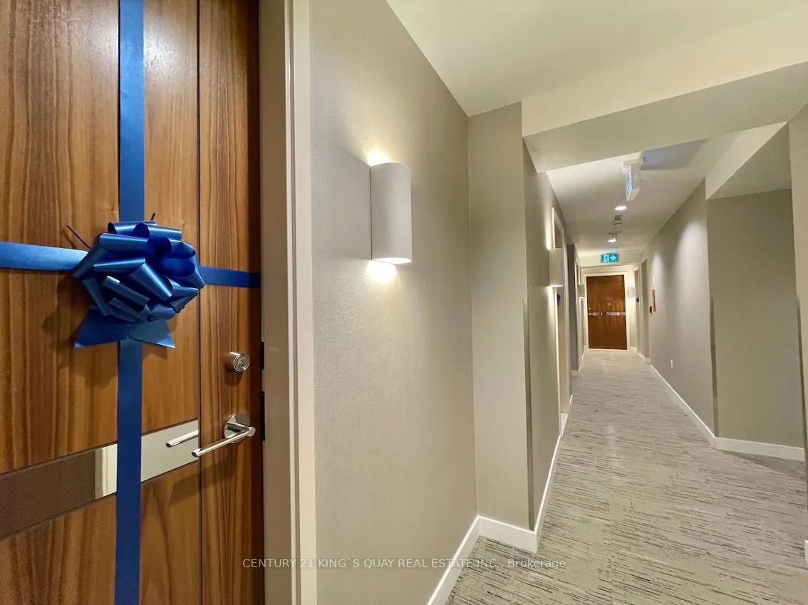 85 Mcmahon Drive, #1209