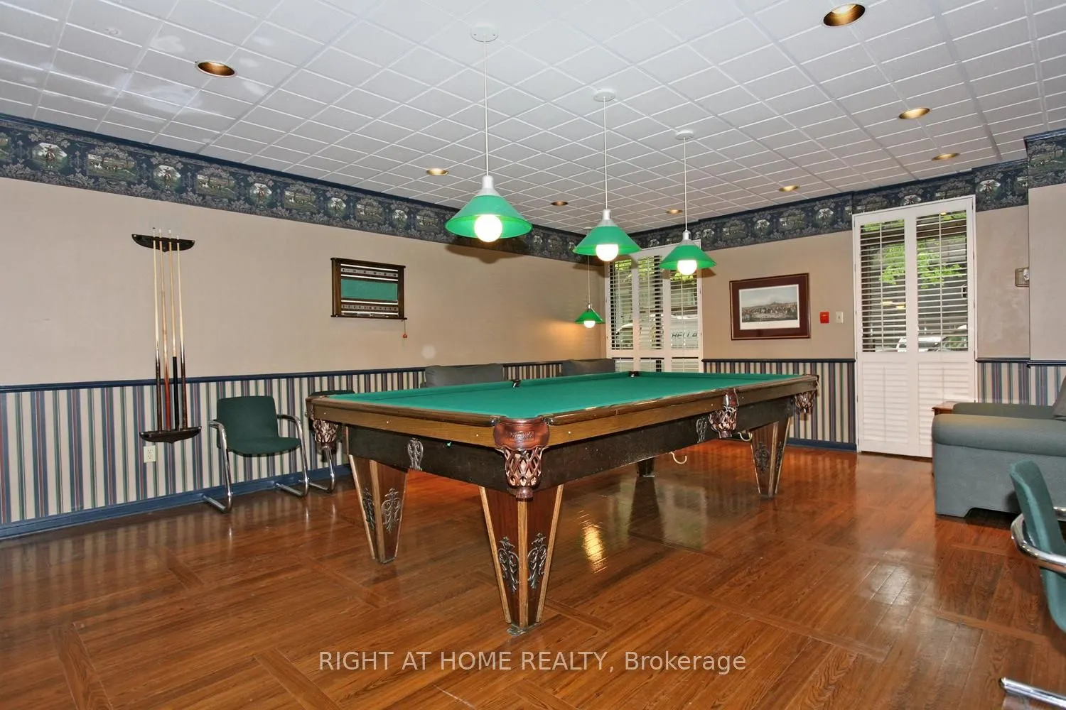 280 Simcoe Street, #506