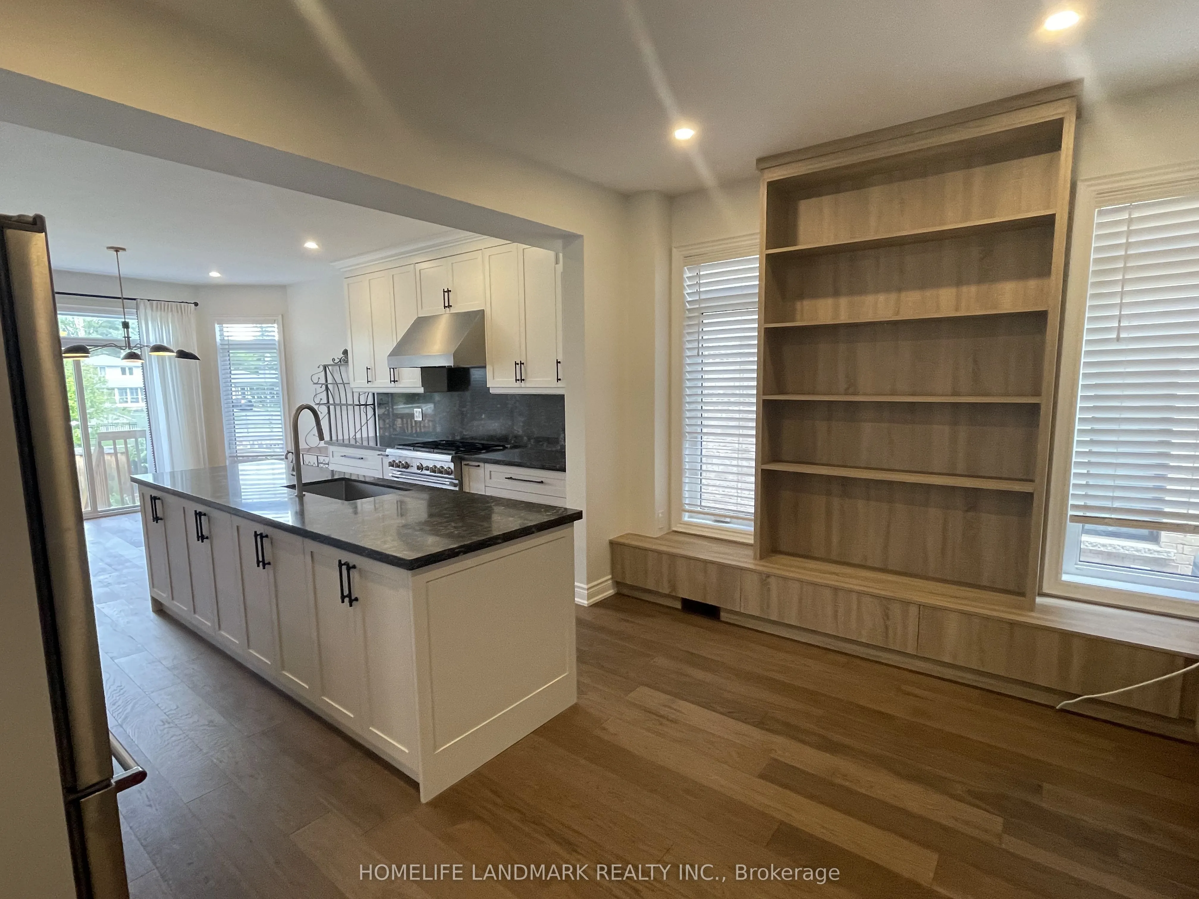 35 Queen Magdalene Place