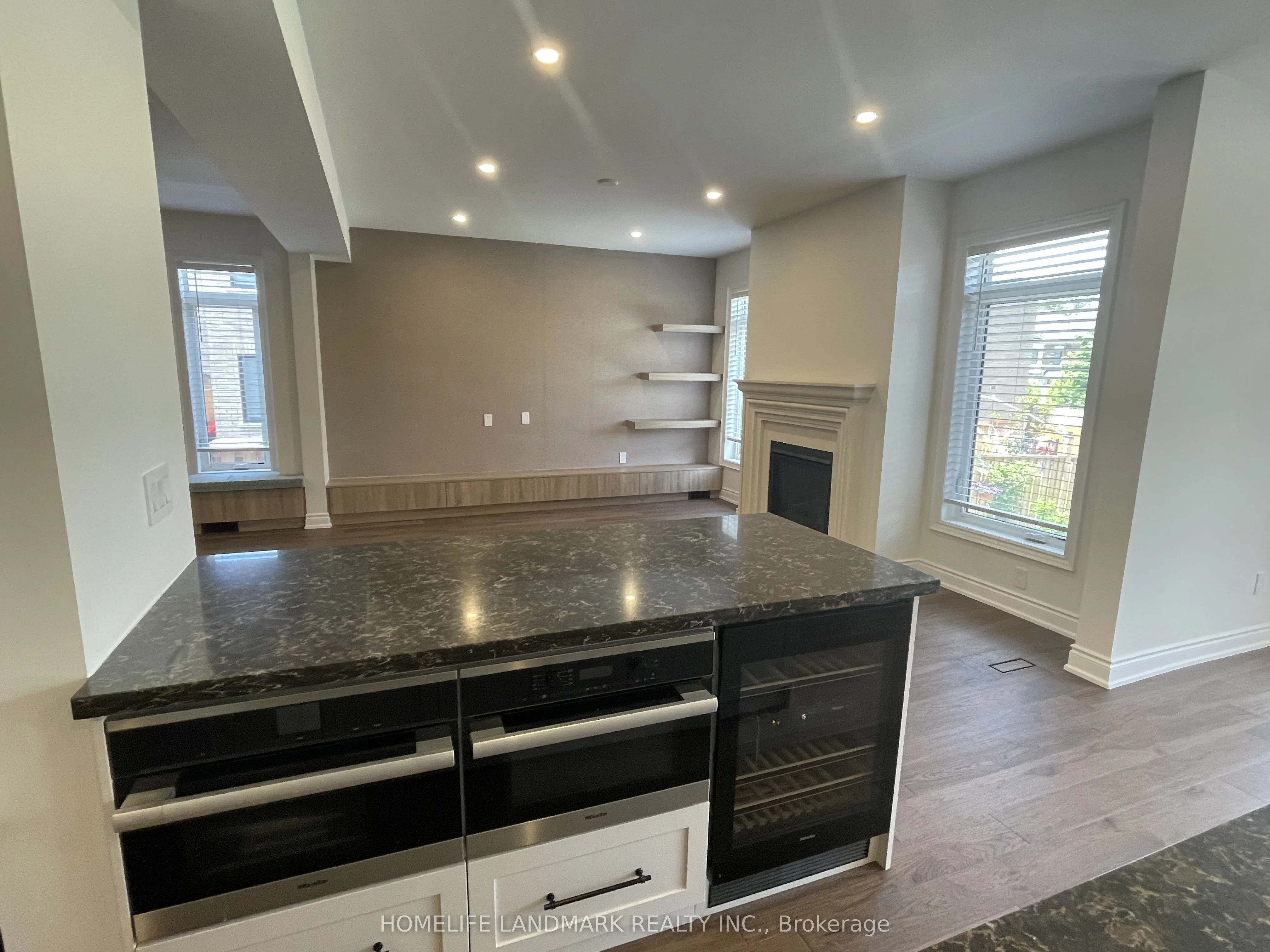 35 Queen Magdalene Place