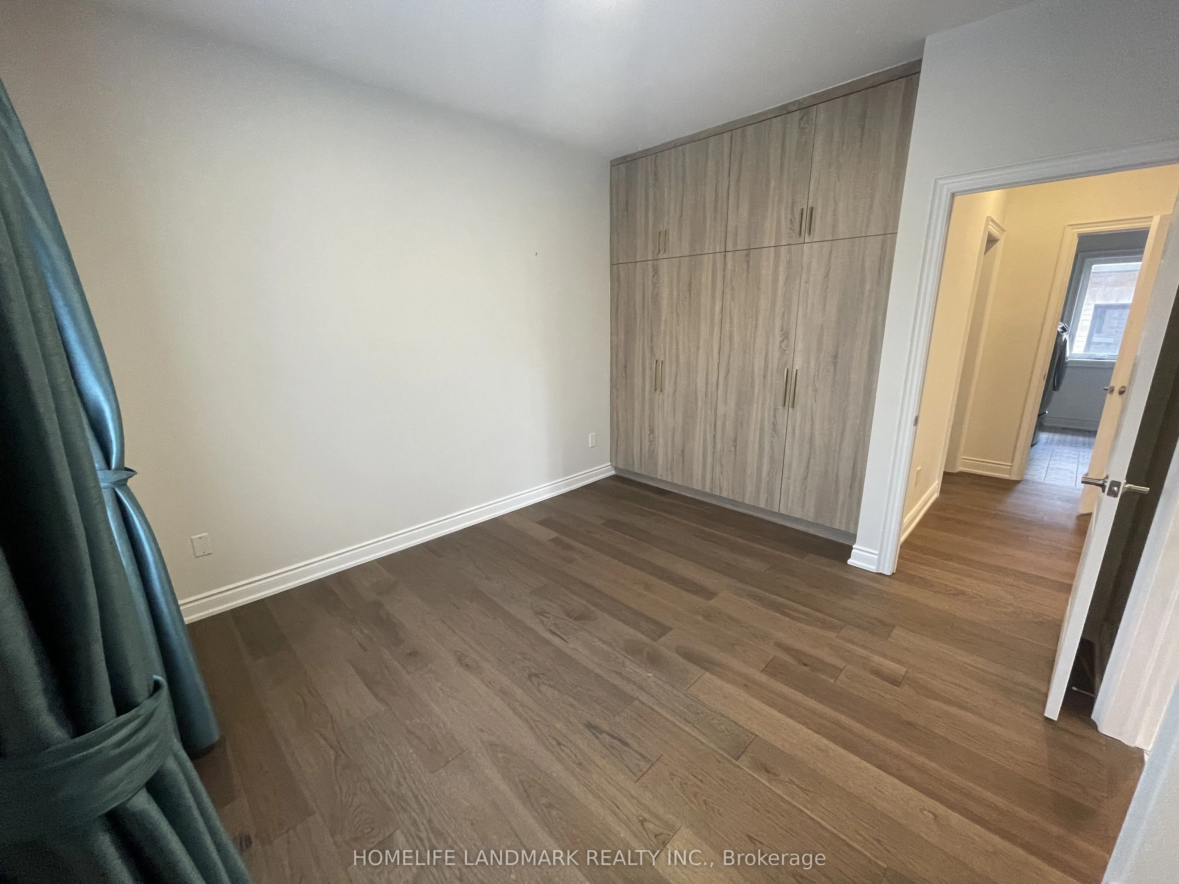 35 Queen Magdalene Place