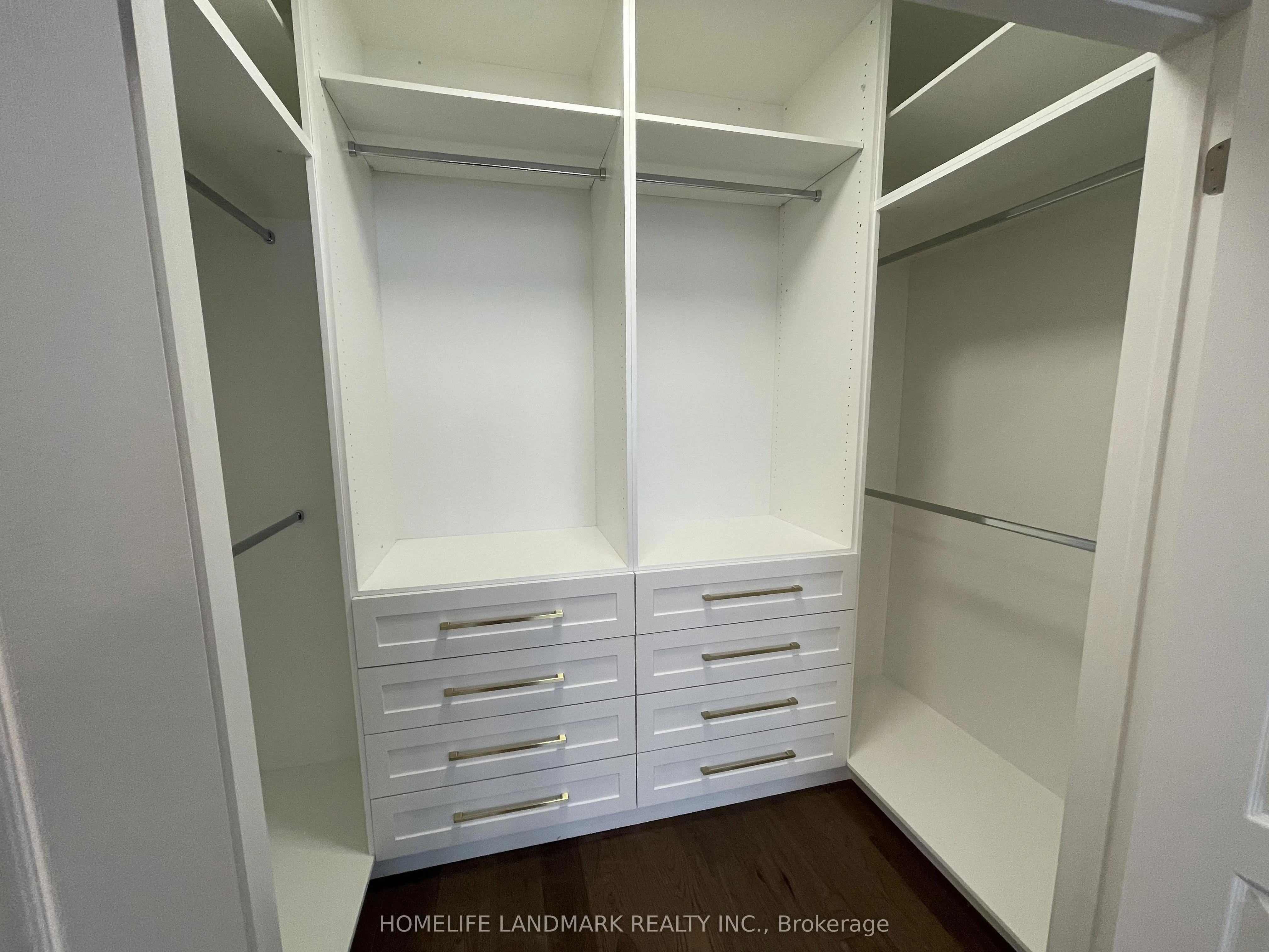 35 Queen Magdalene Place