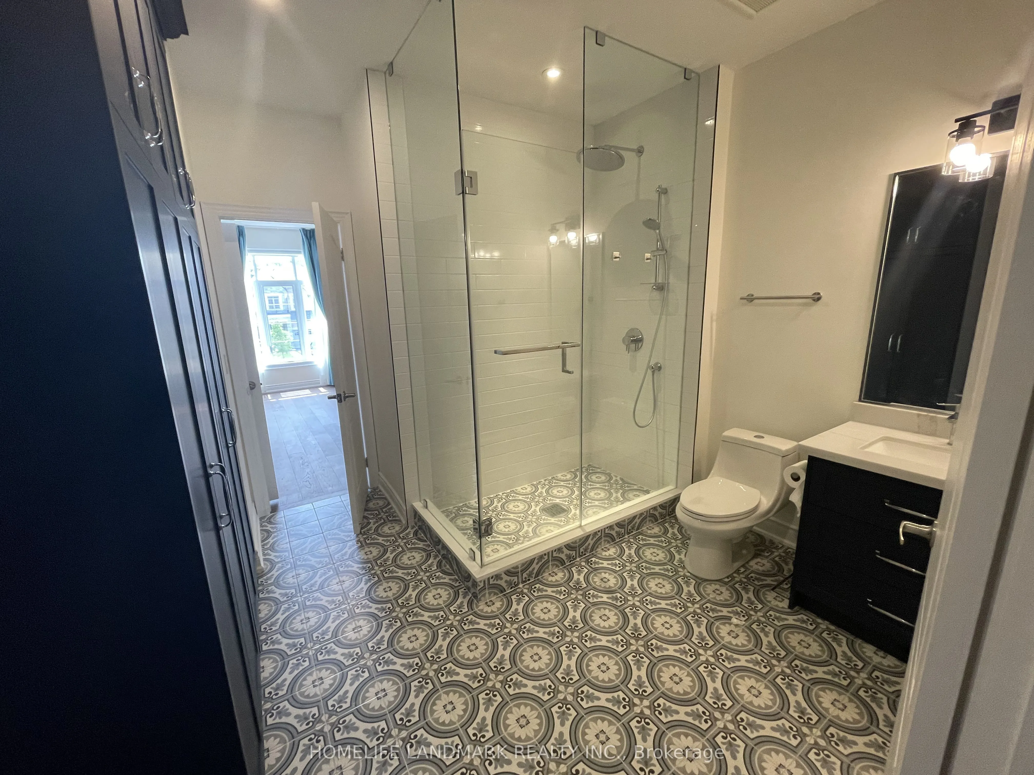 35 Queen Magdalene Place