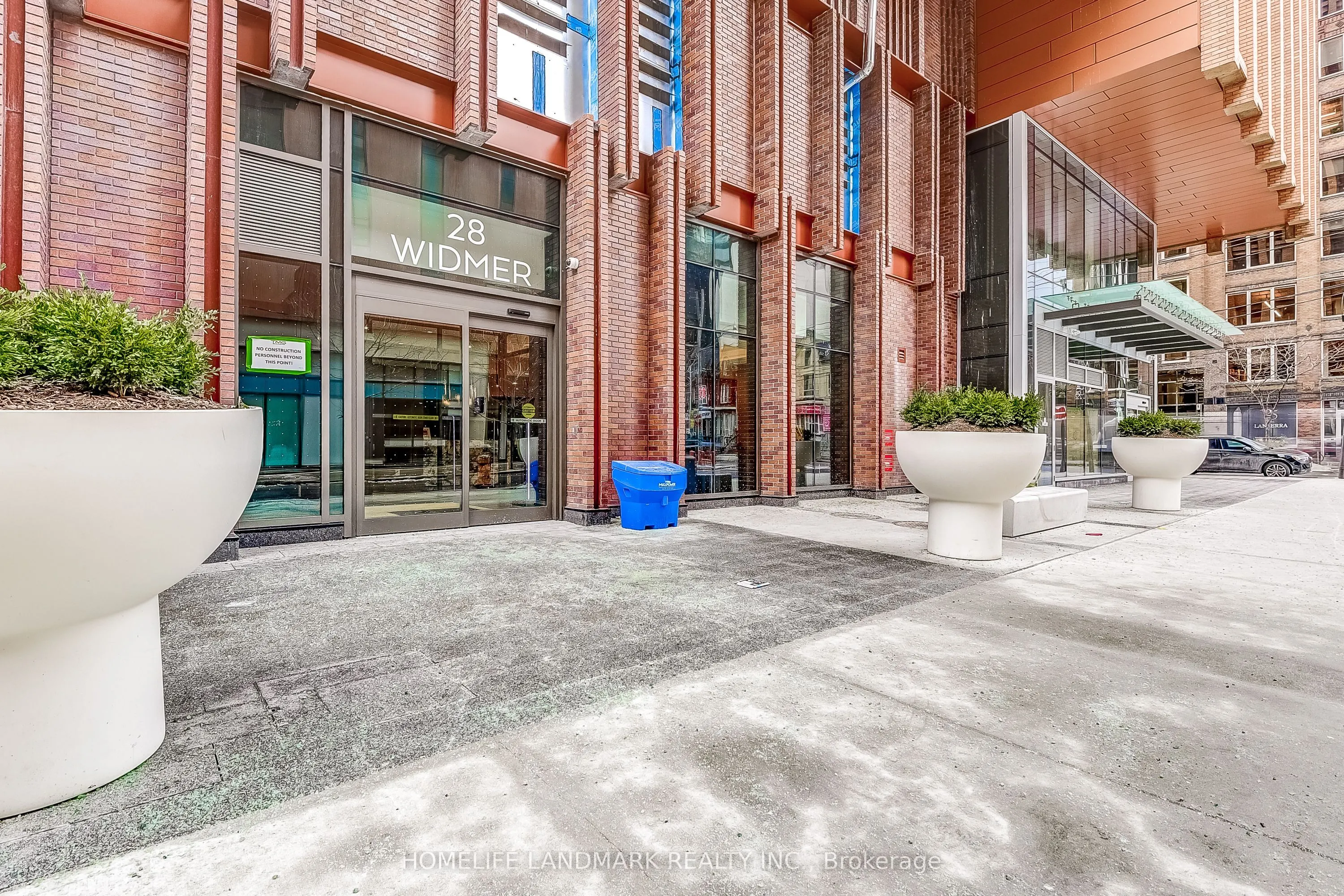 28 Widmer Street, #4627