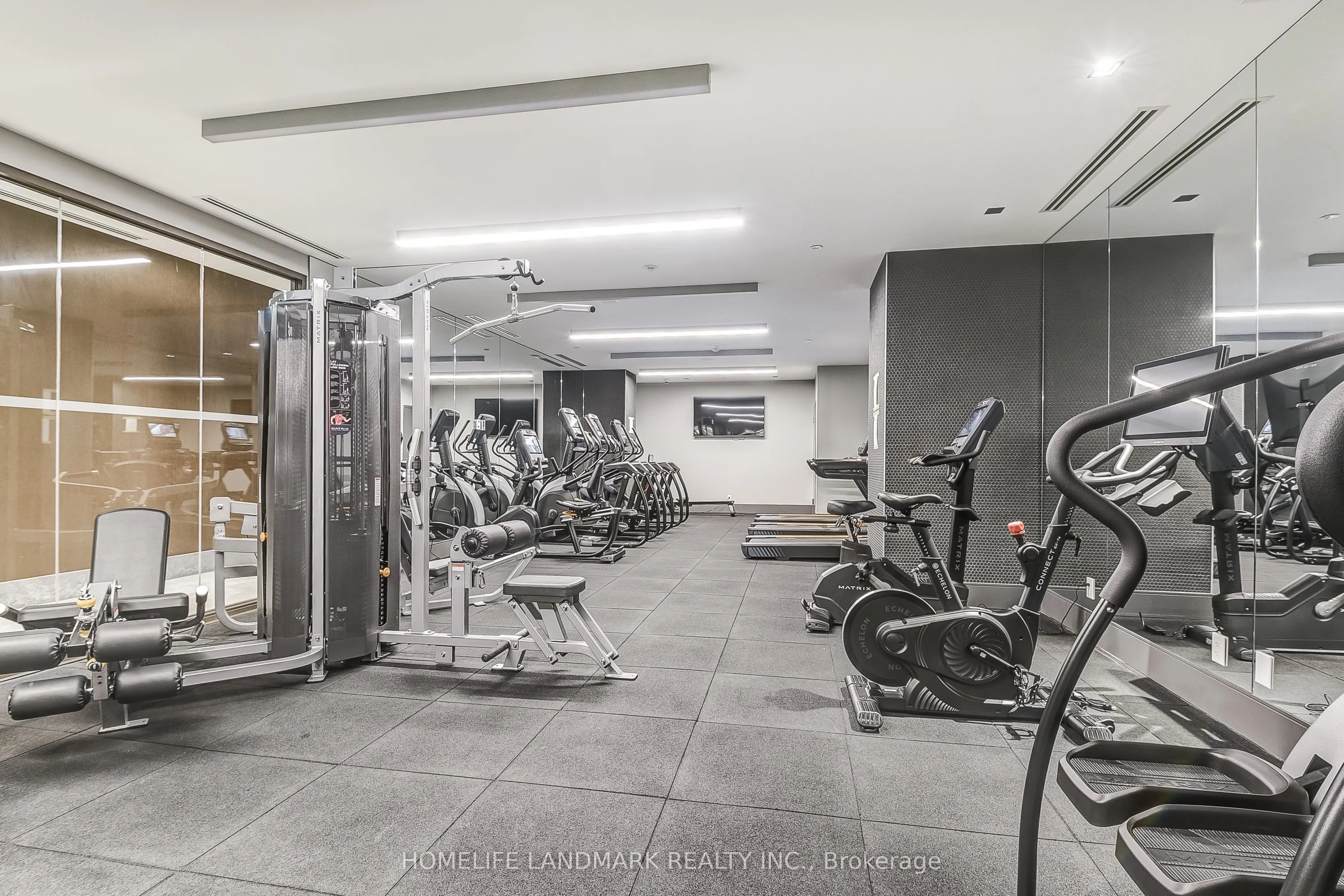 28 Widmer Street, #4627