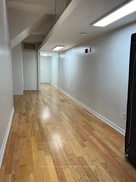 208 Carlton Street, #Main