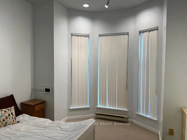 208 Carlton Street, #Main