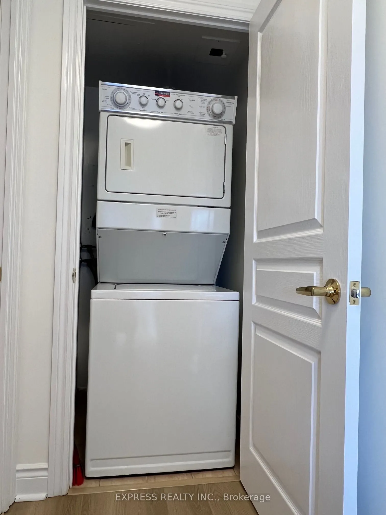 15 NorthTown Way, #1024