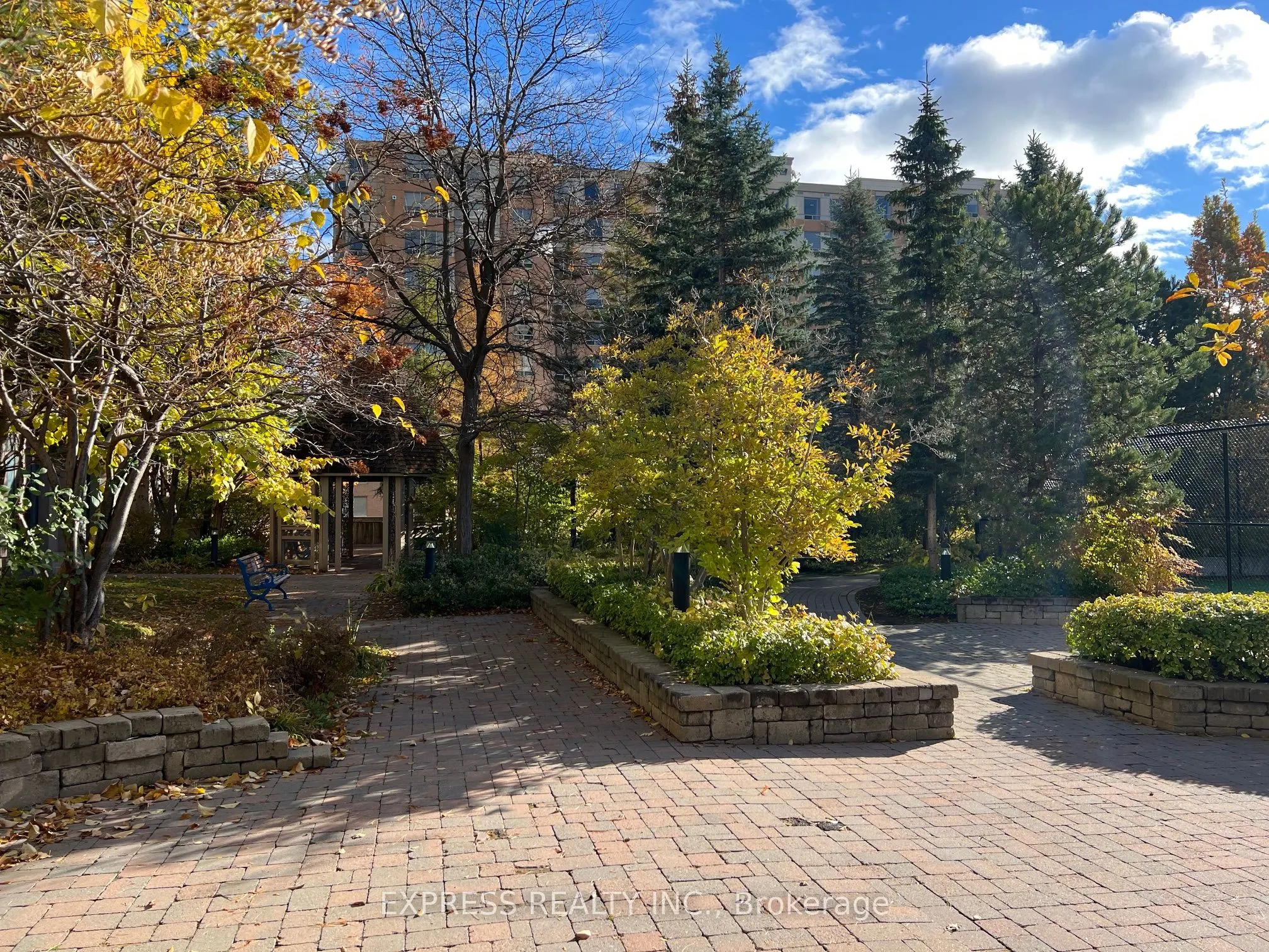 15 NorthTown Way, #1024