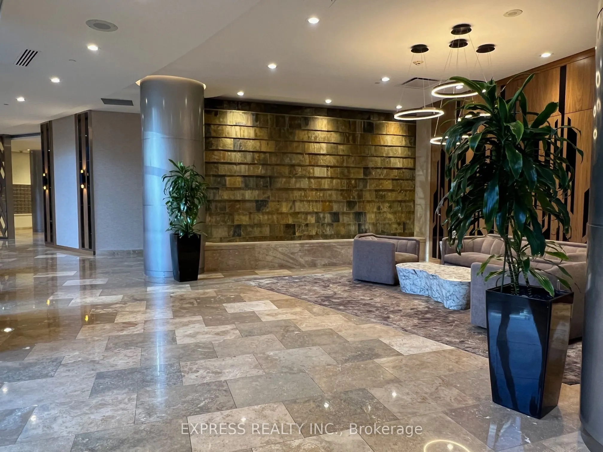 15 NorthTown Way, #1024