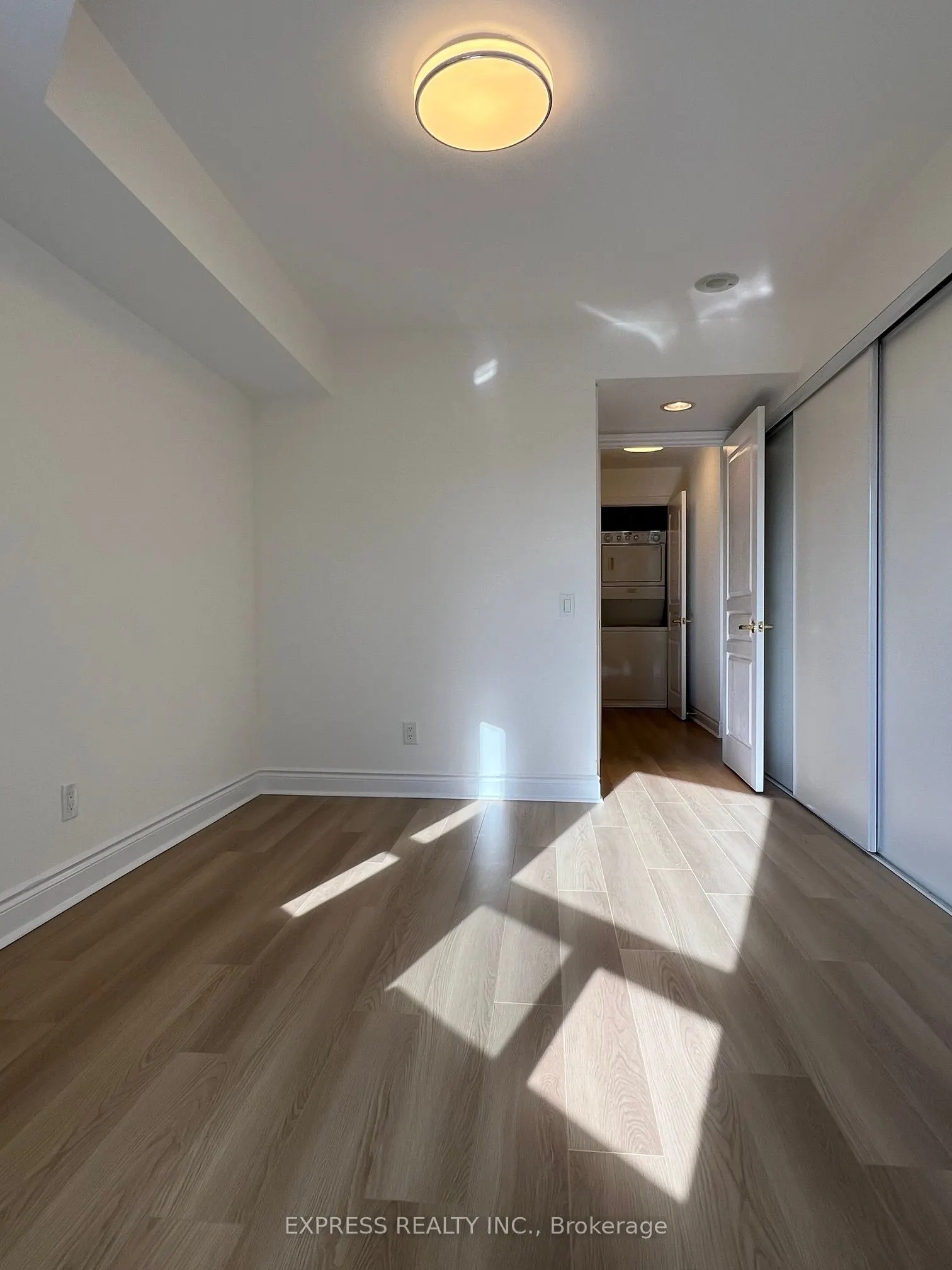 15 NorthTown Way, #1024