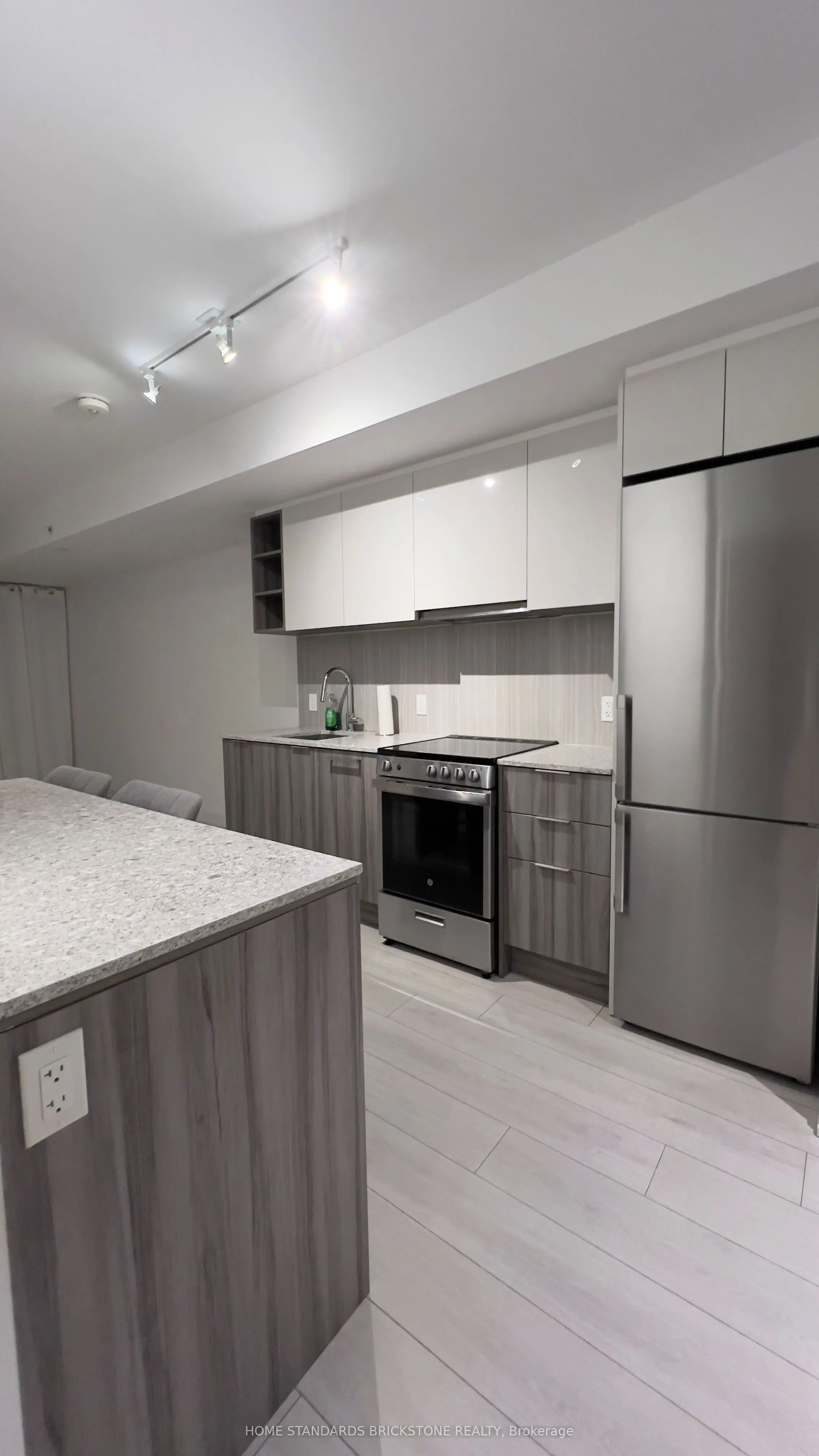 31 Tippett Road, #437