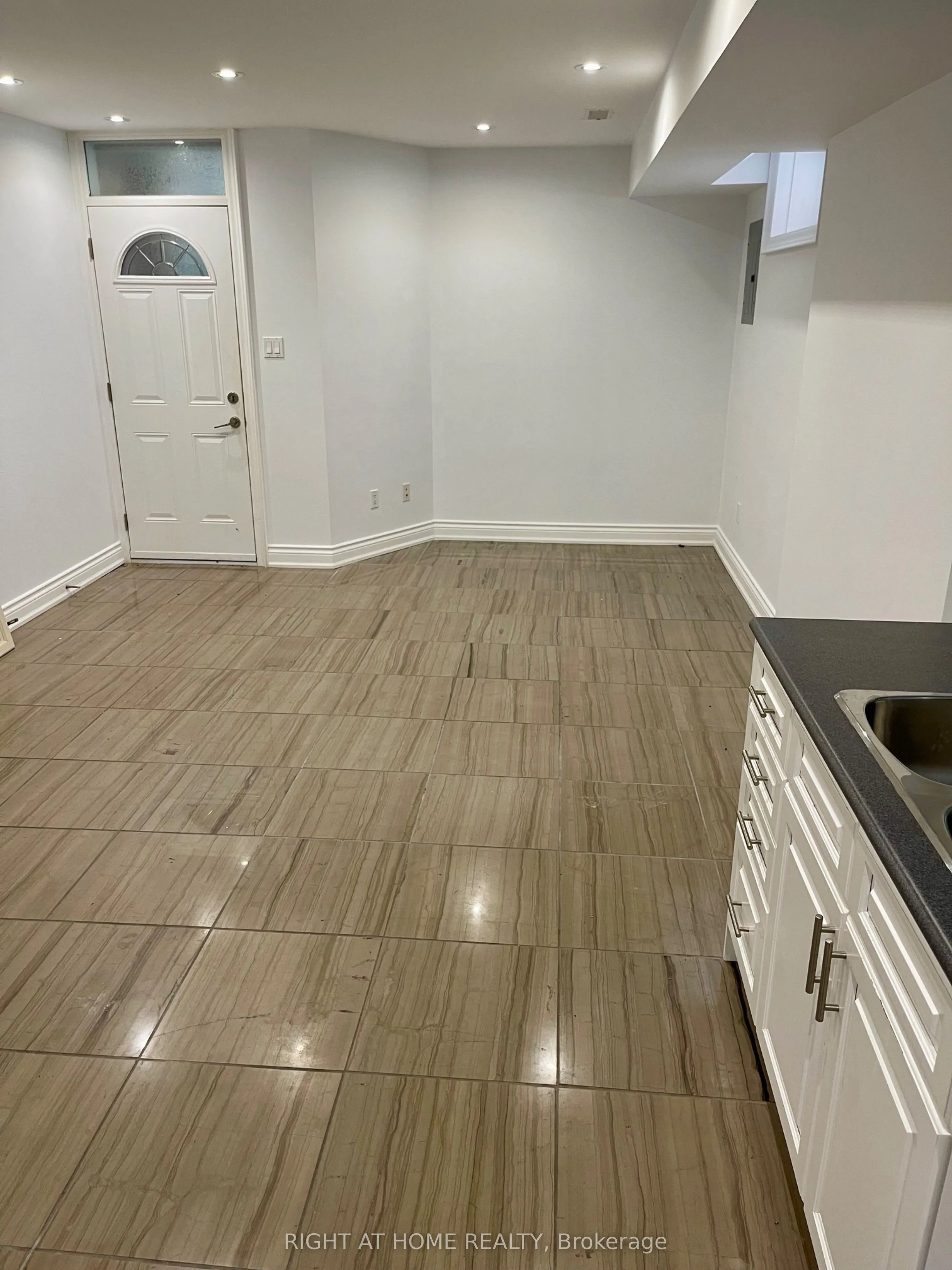 76 Oxford Street, #Basement