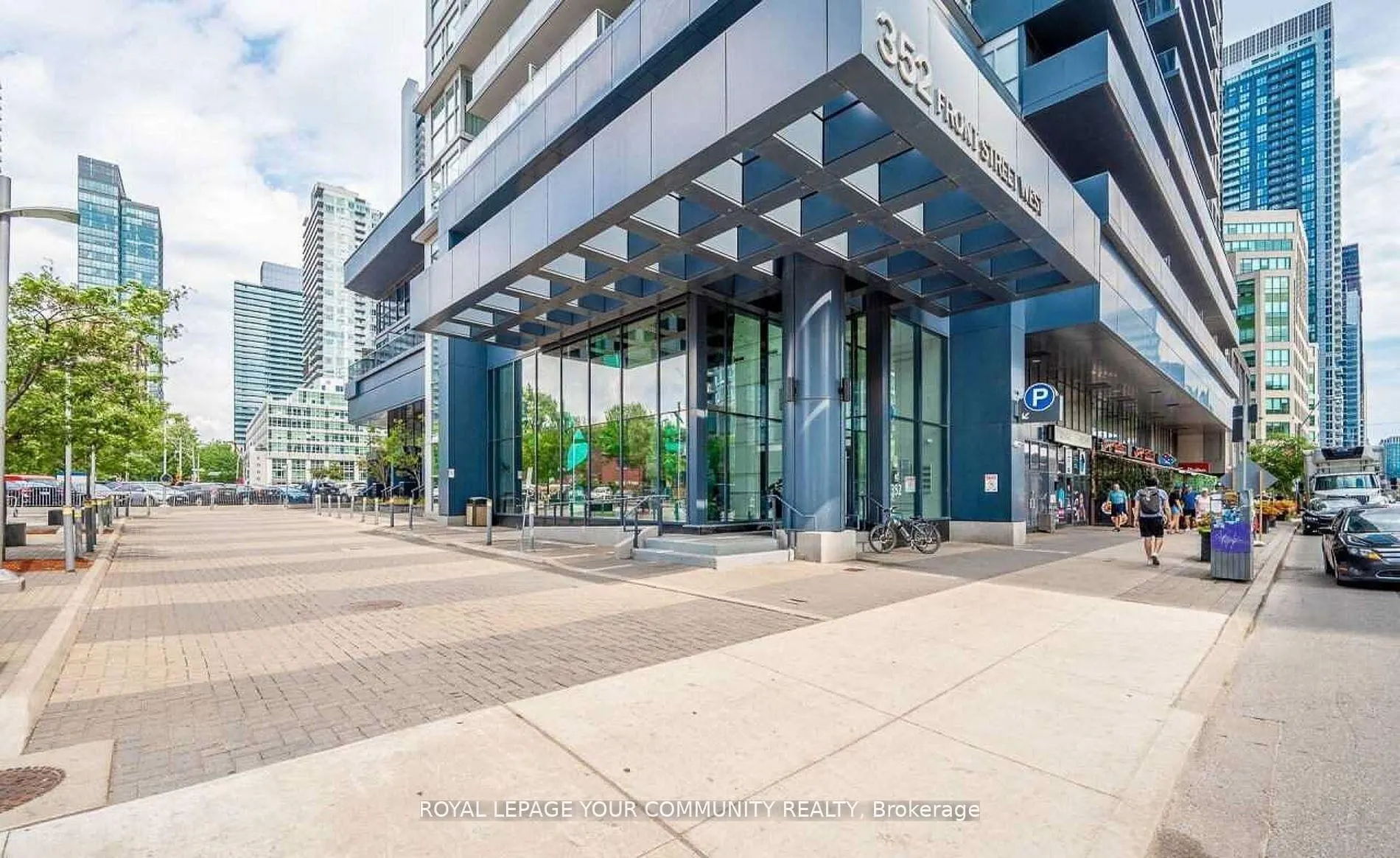 352 Front Street W, #421