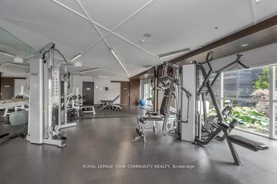 352 Front Street W, #421