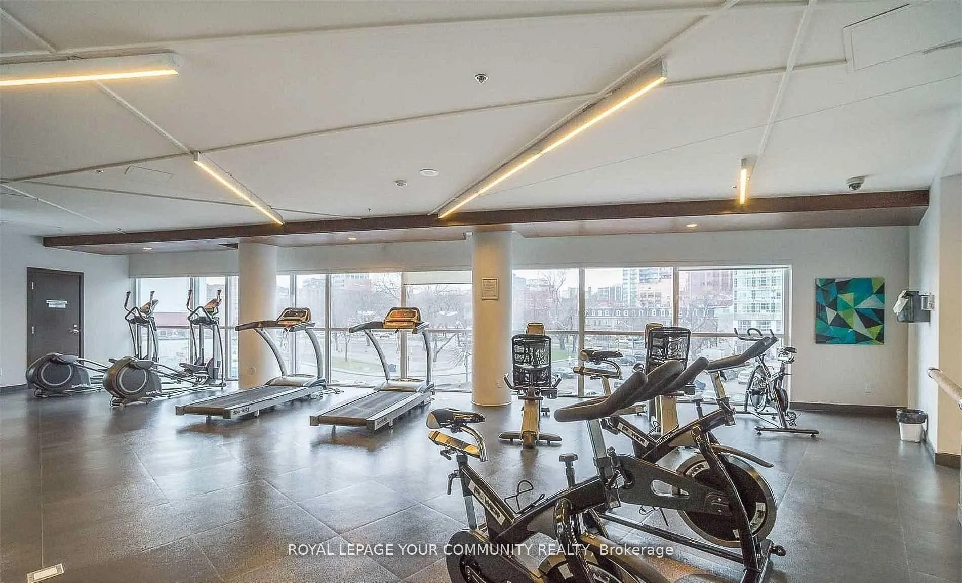 352 Front Street W, #421