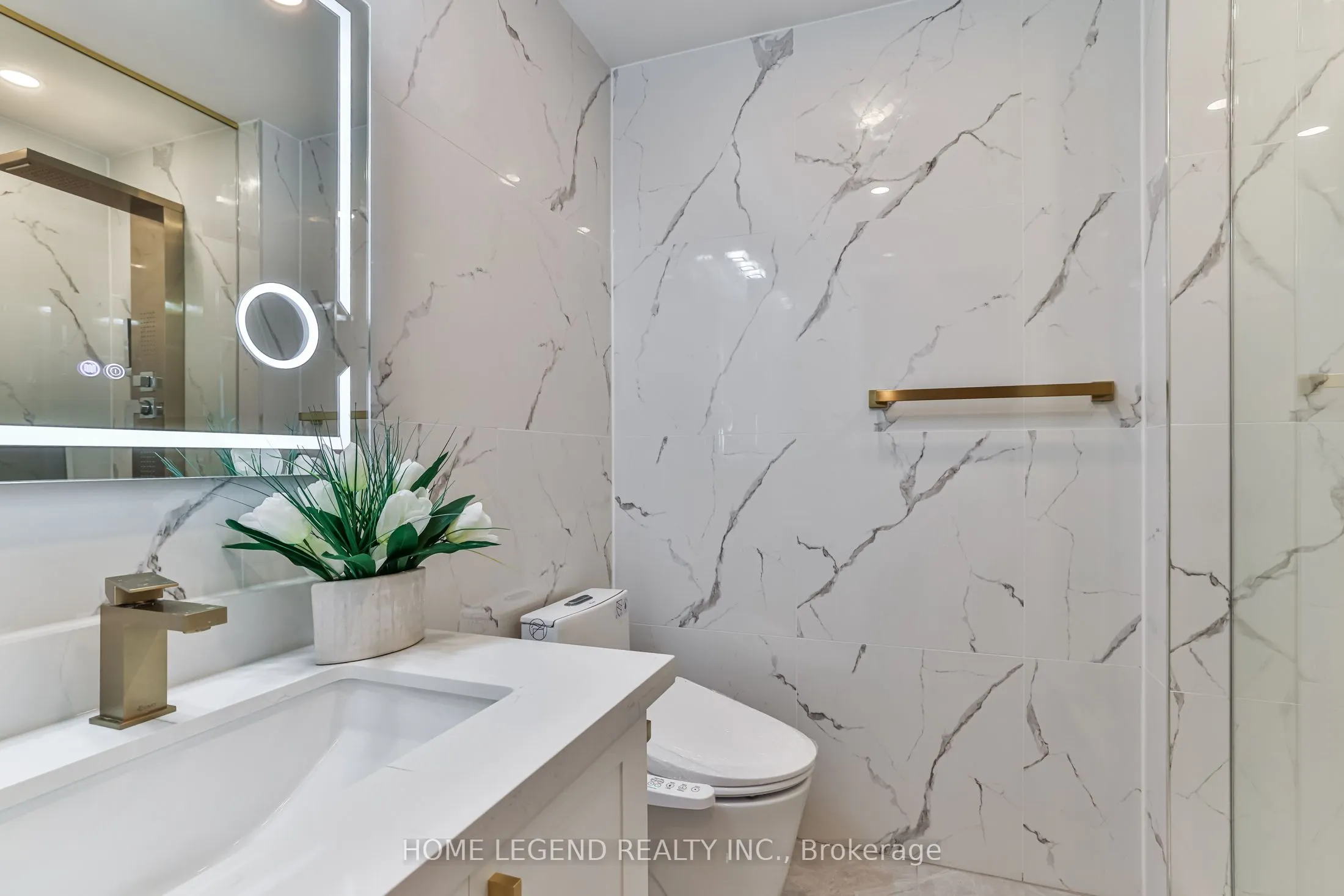 23 Sheppard Avenue E, #Th17