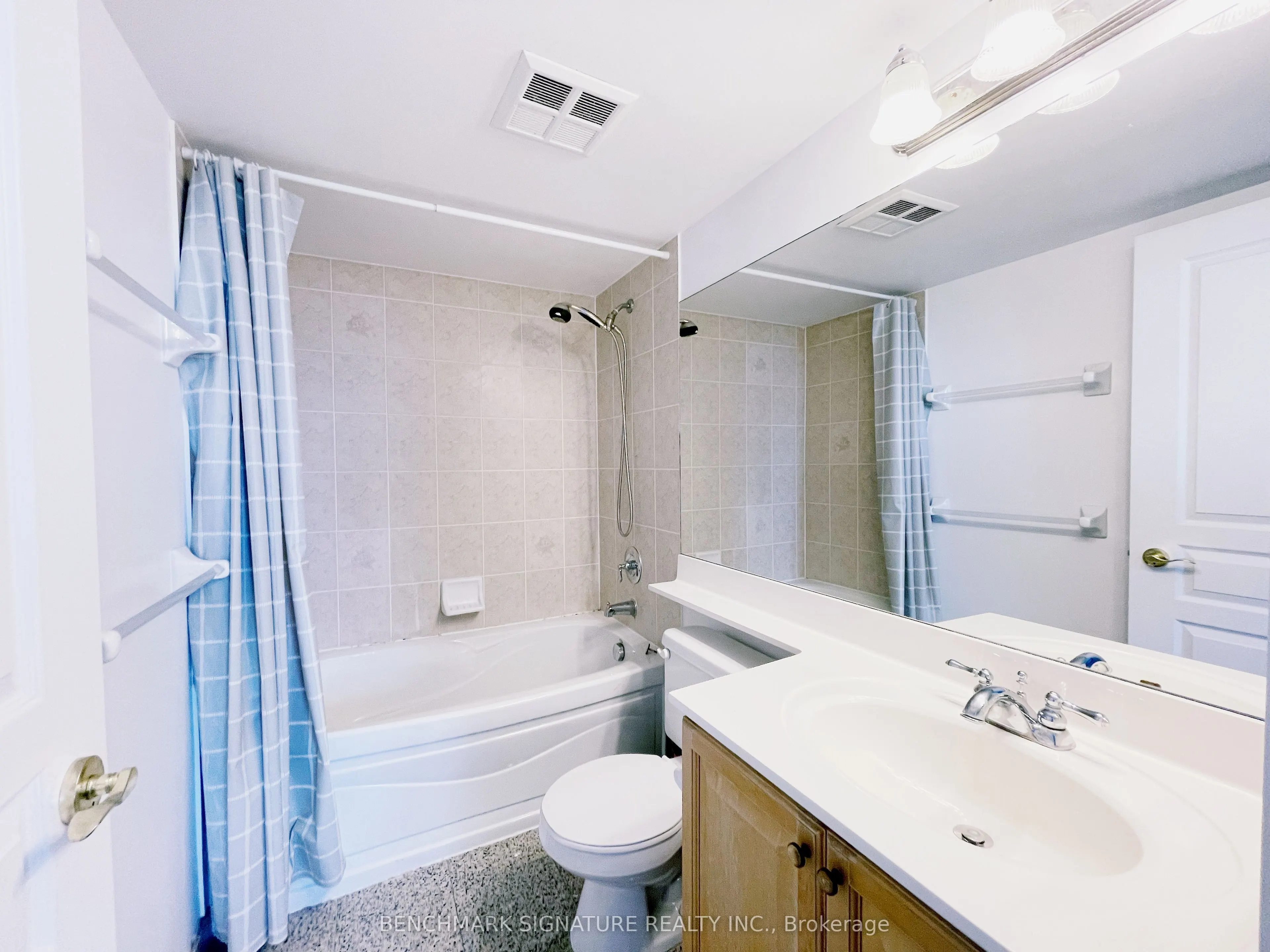 10 Northtown Way, #2612