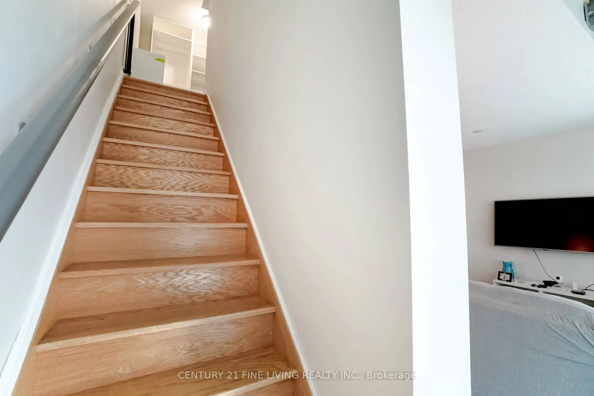 150 East Liberty Street, #2211