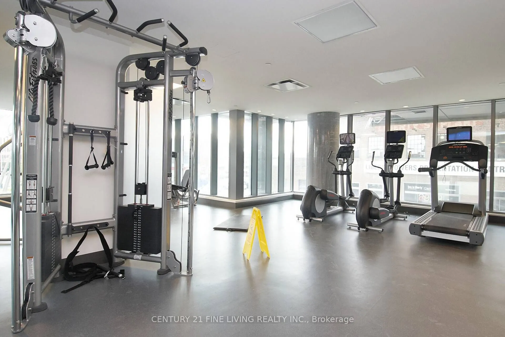 150 East Liberty Street, #2211