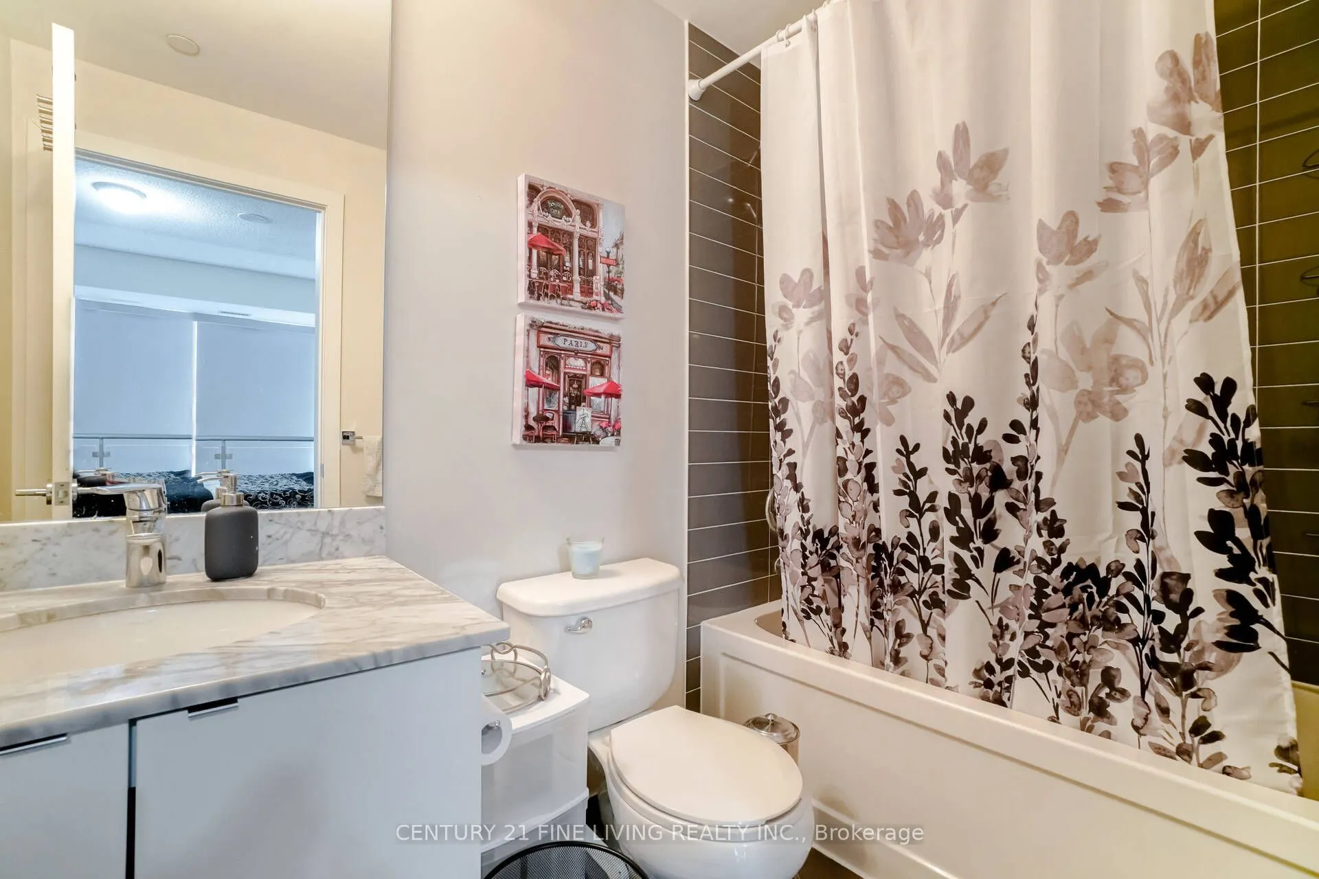 150 East Liberty Street, #2211