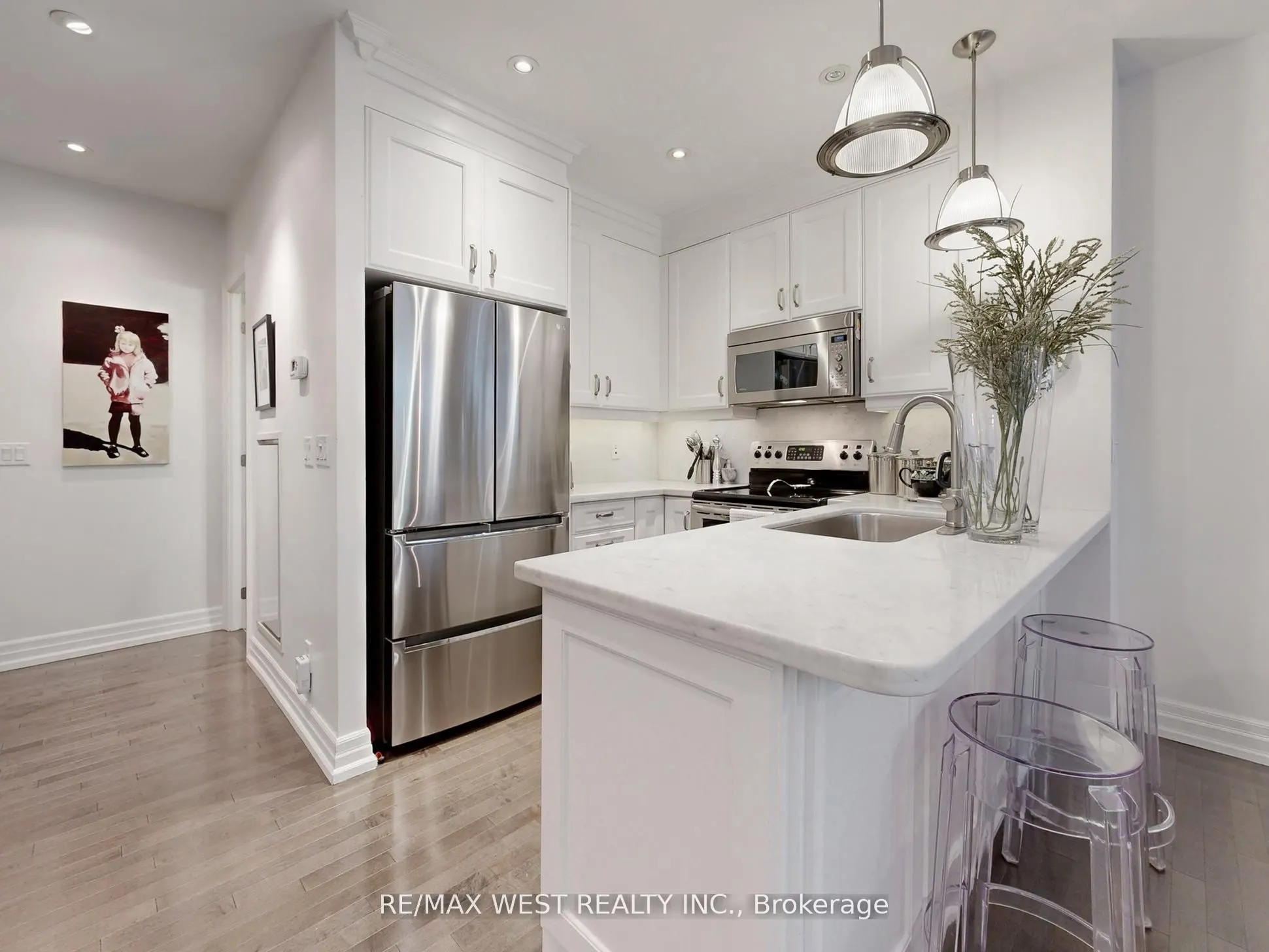 20 Burkebrook Place, #Th 14