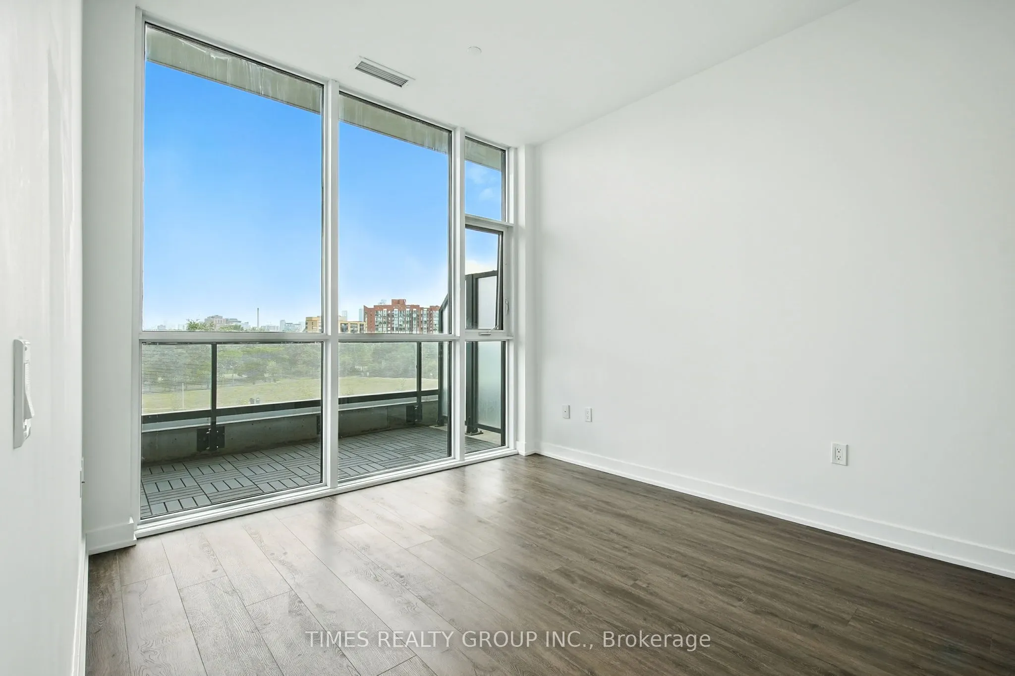 50 Ordnance Street, #413