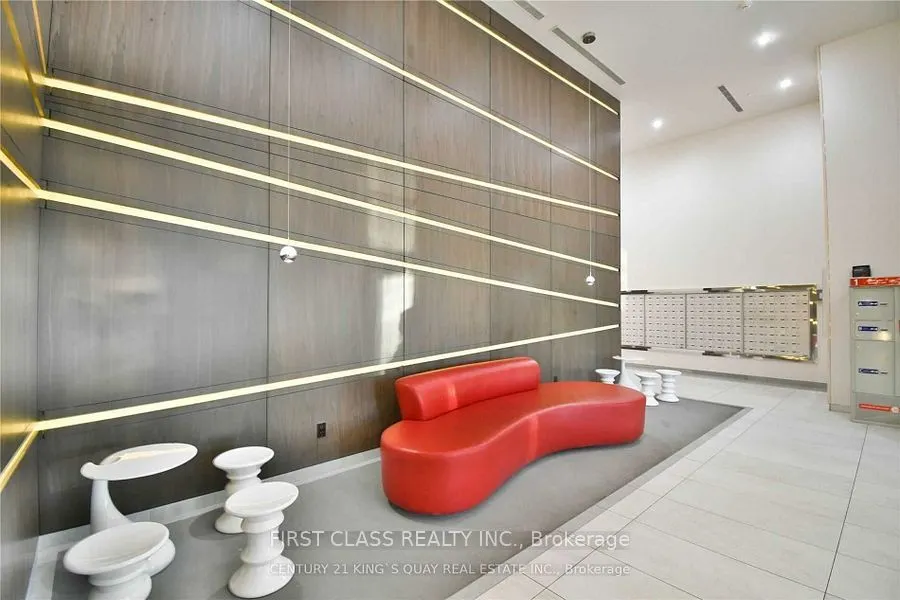 68 Canterbury Place, #1612