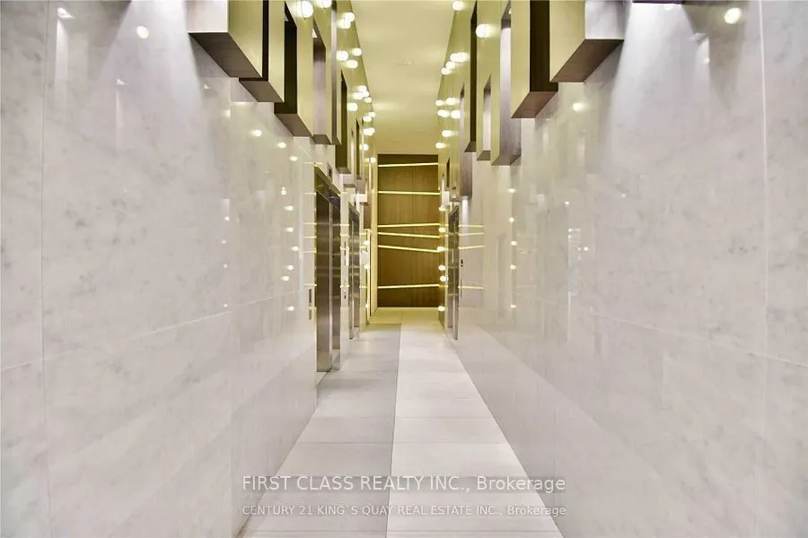 68 Canterbury Place, #1612