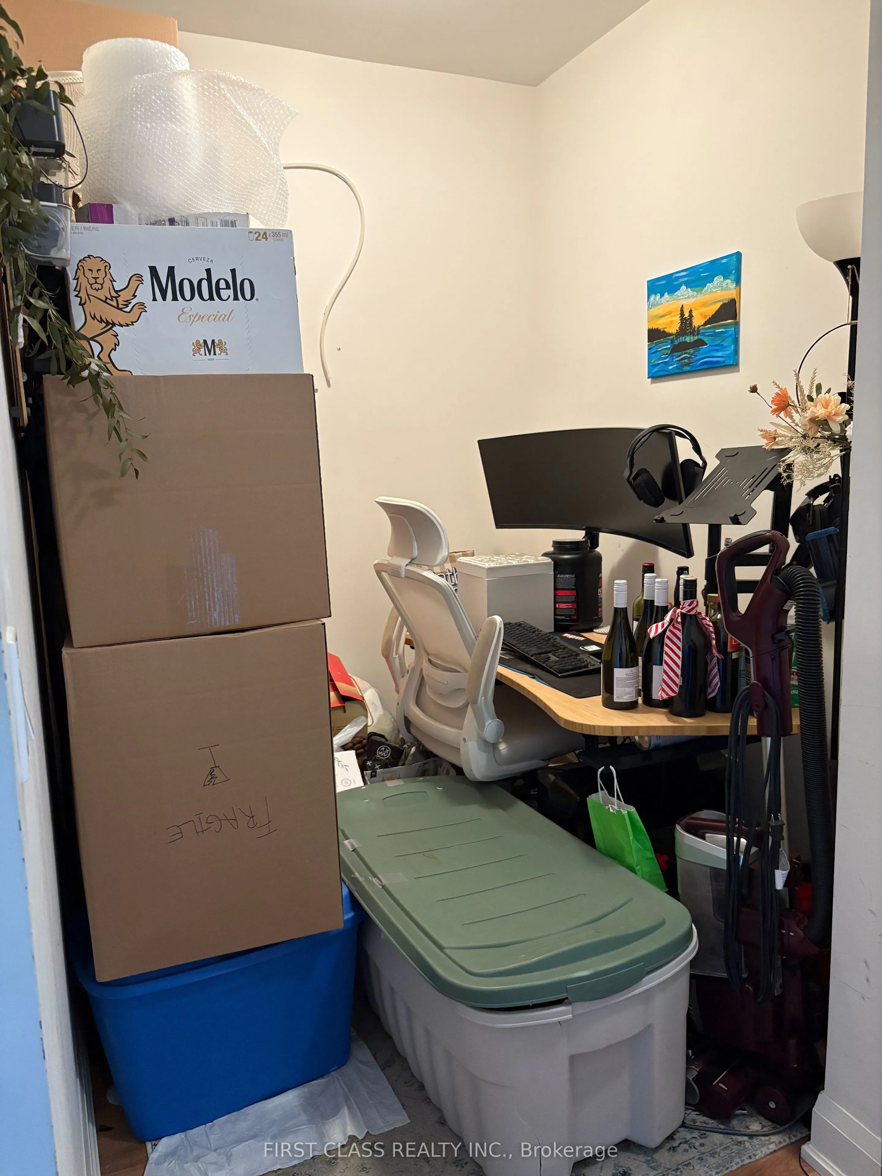 68 Canterbury Place, #1612