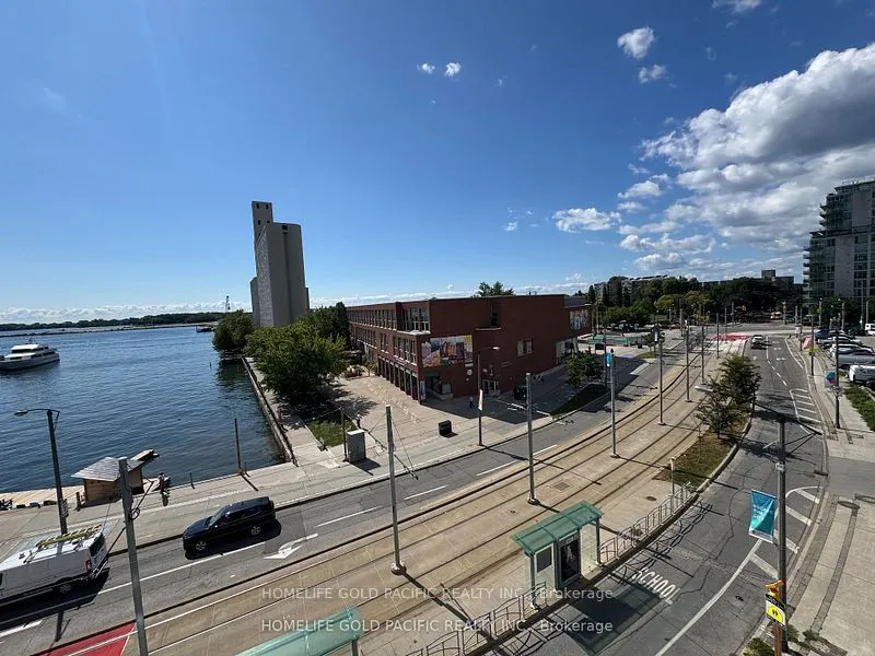 600 Queens Quay W, #611