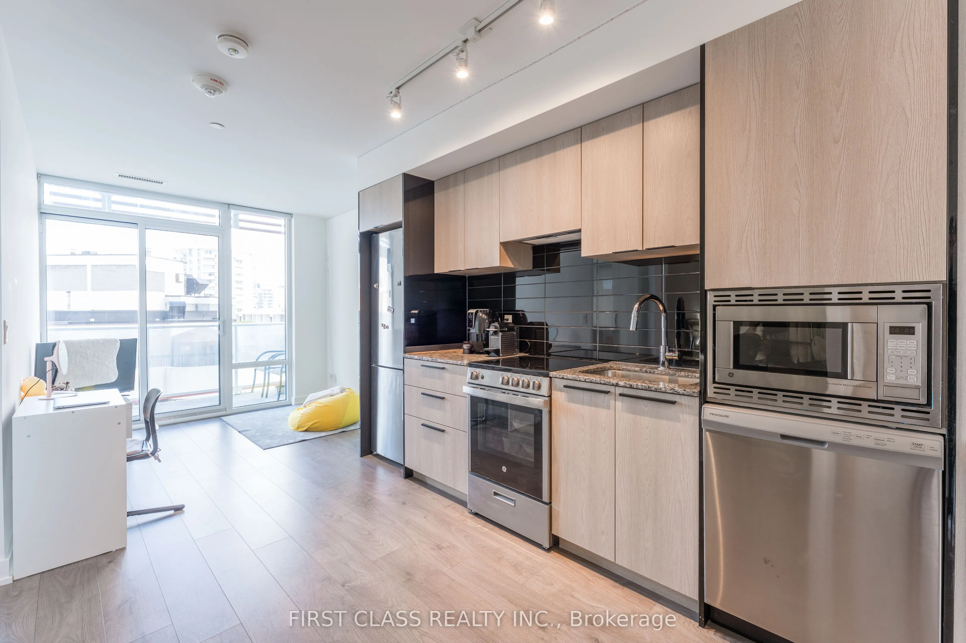 18 Maitland Terrace, #1602