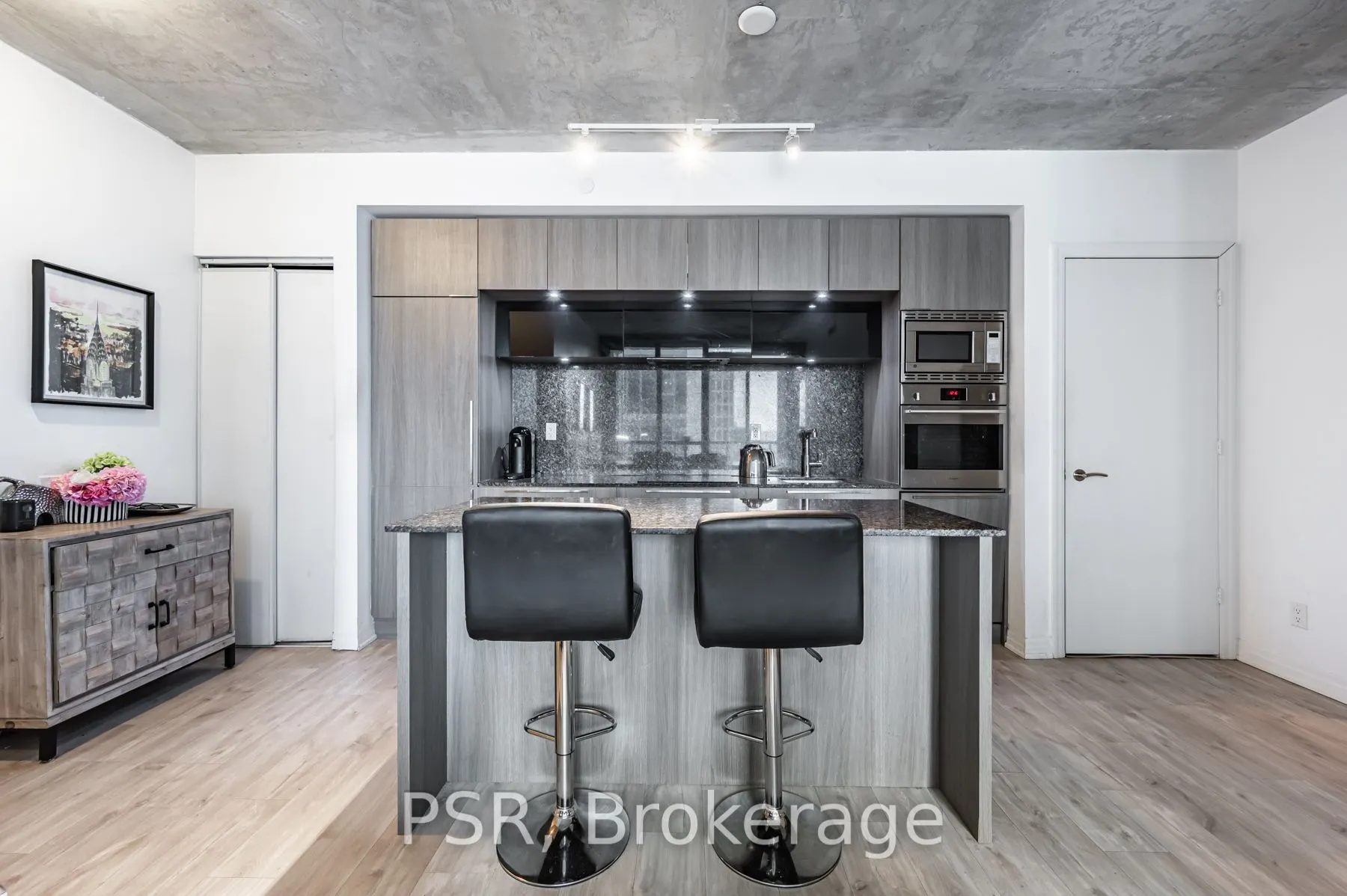 88 Blue Jays Way, #2101