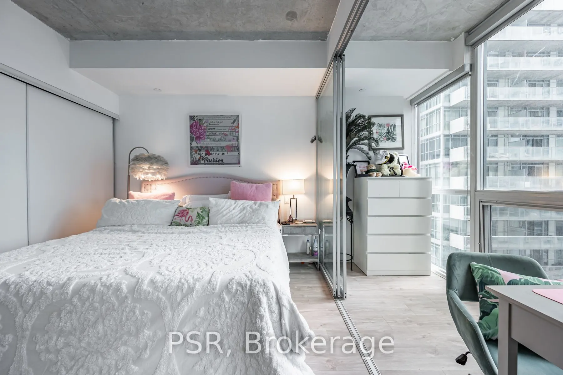 88 Blue Jays Way, #2101