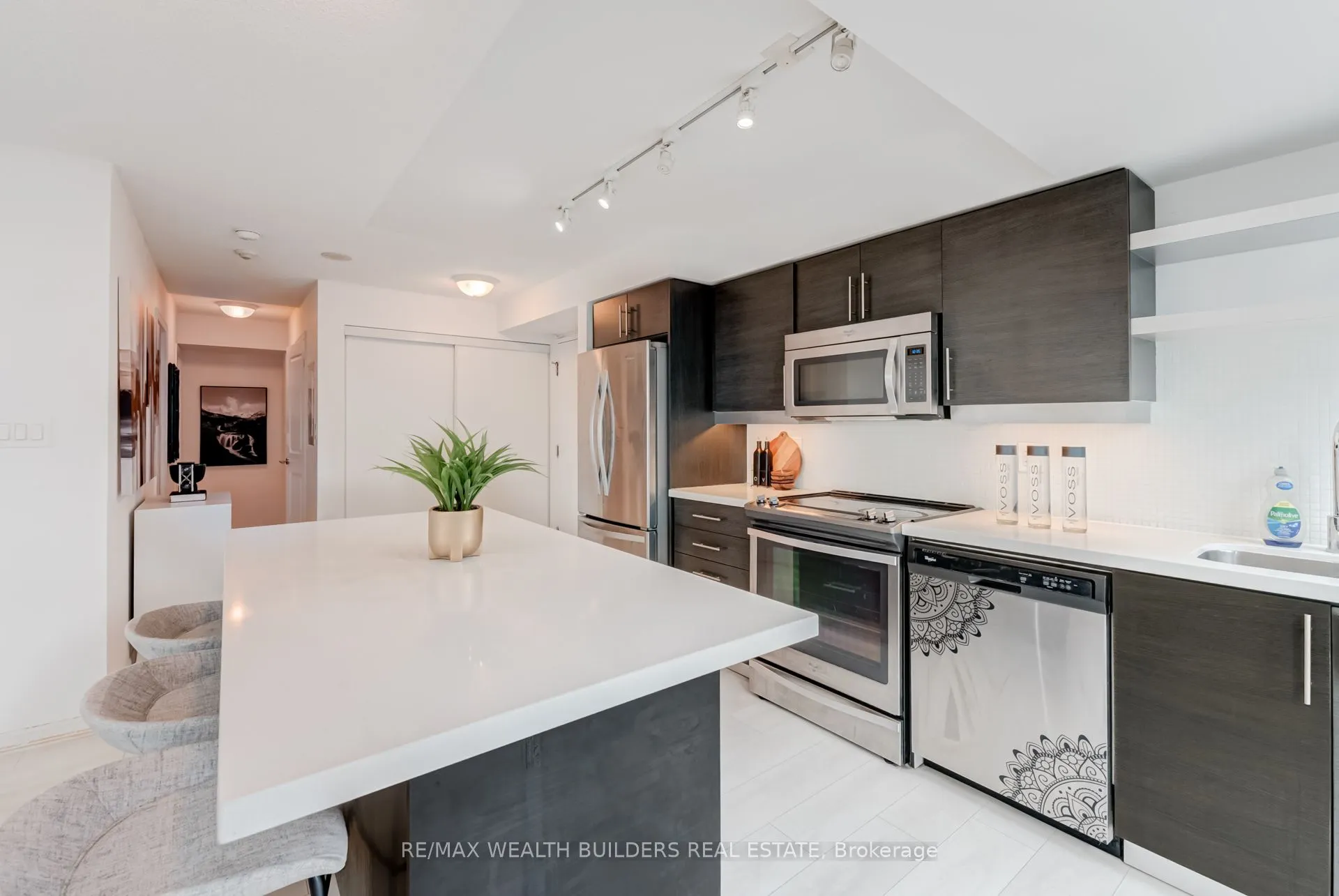 400 Adelaide Street E, #2322