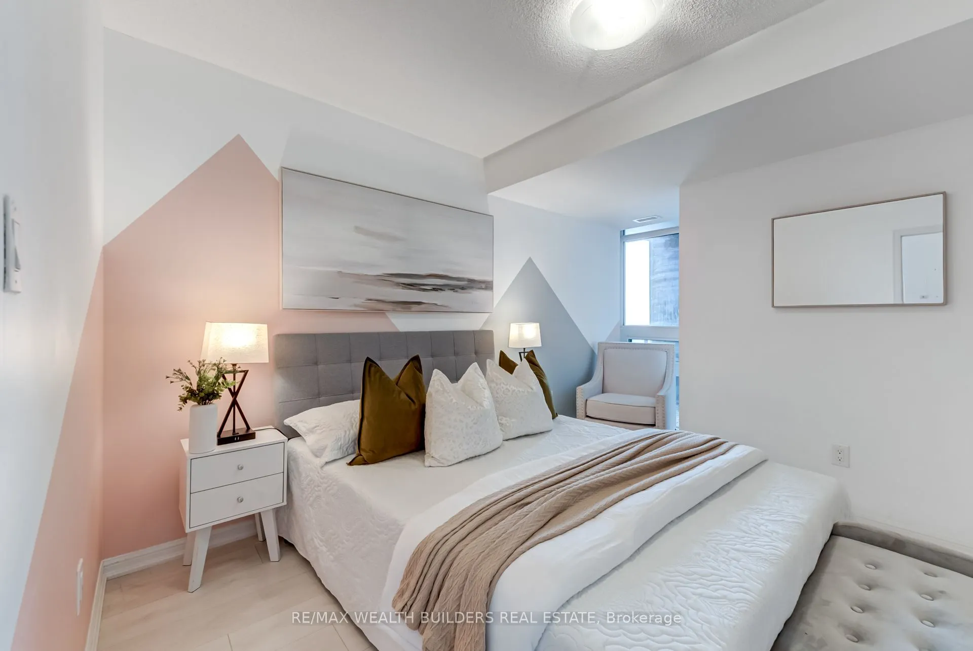 400 Adelaide Street E, #2322