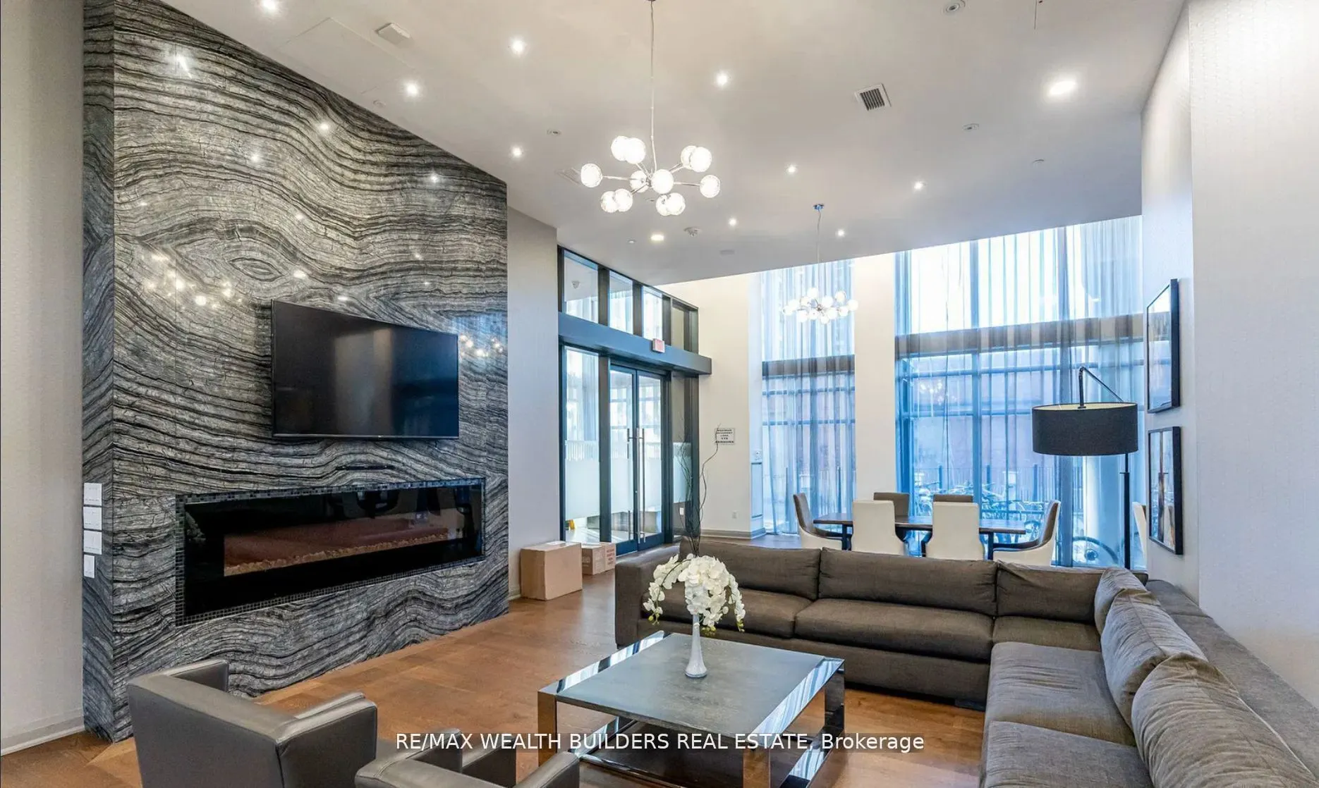 400 Adelaide Street E, #2322