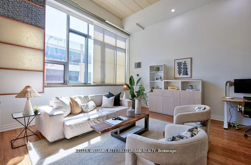 160 Baldwin Street, #209