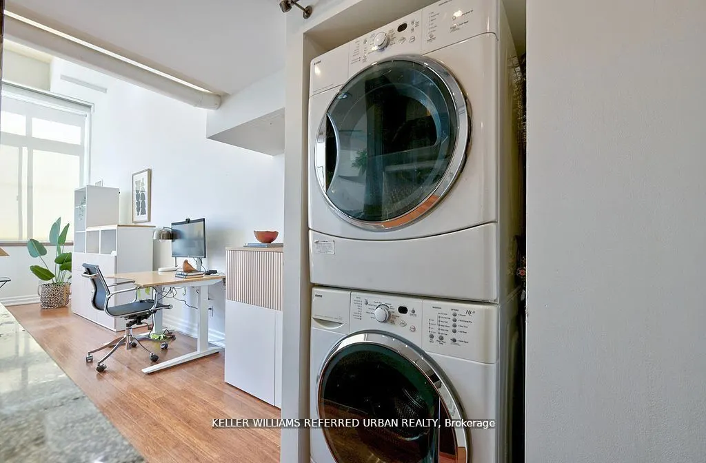 160 Baldwin Street, #209