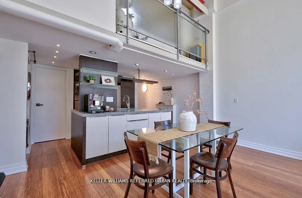 160 Baldwin Street, #209