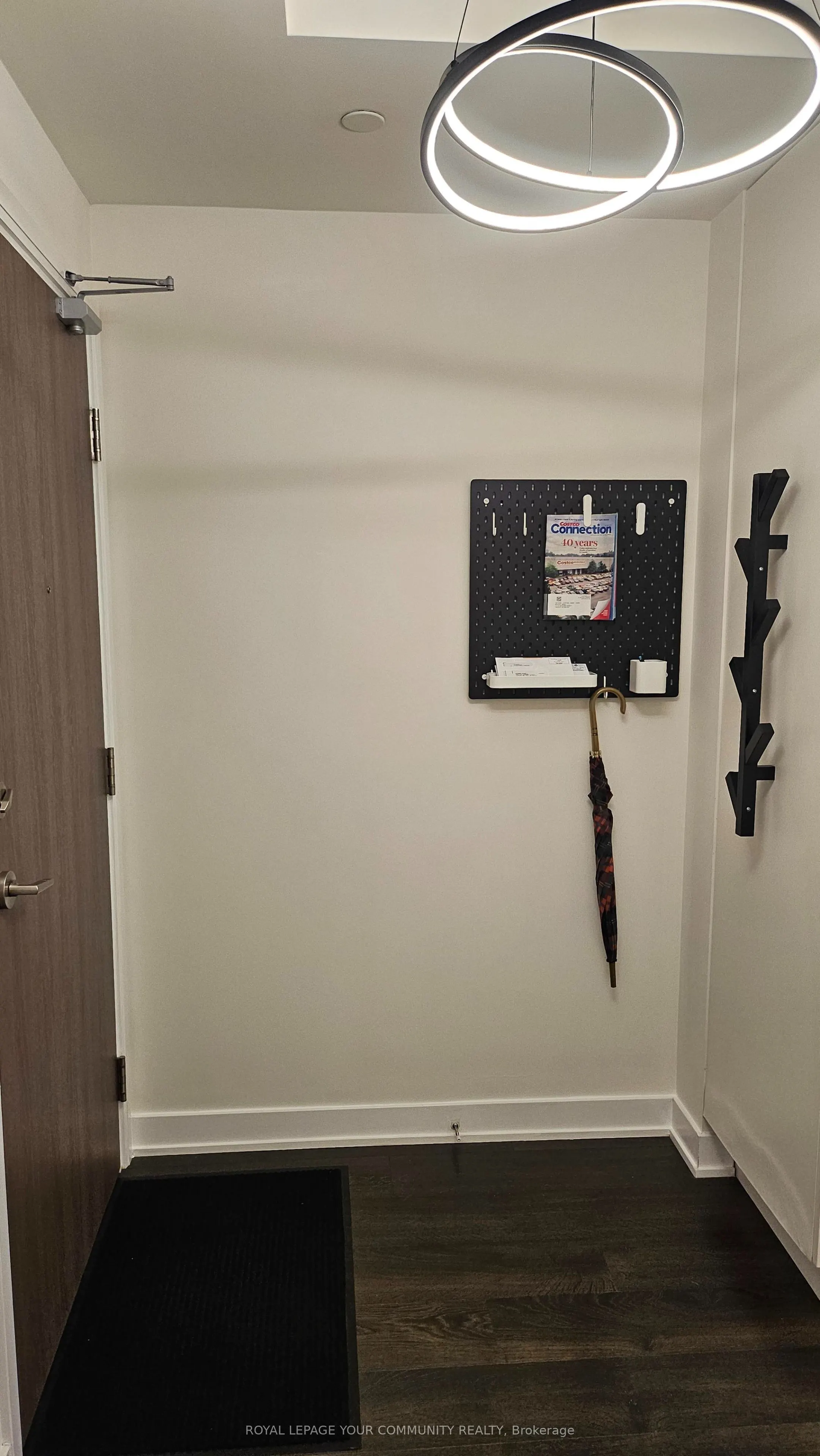 27 Bathurst Street, #1711