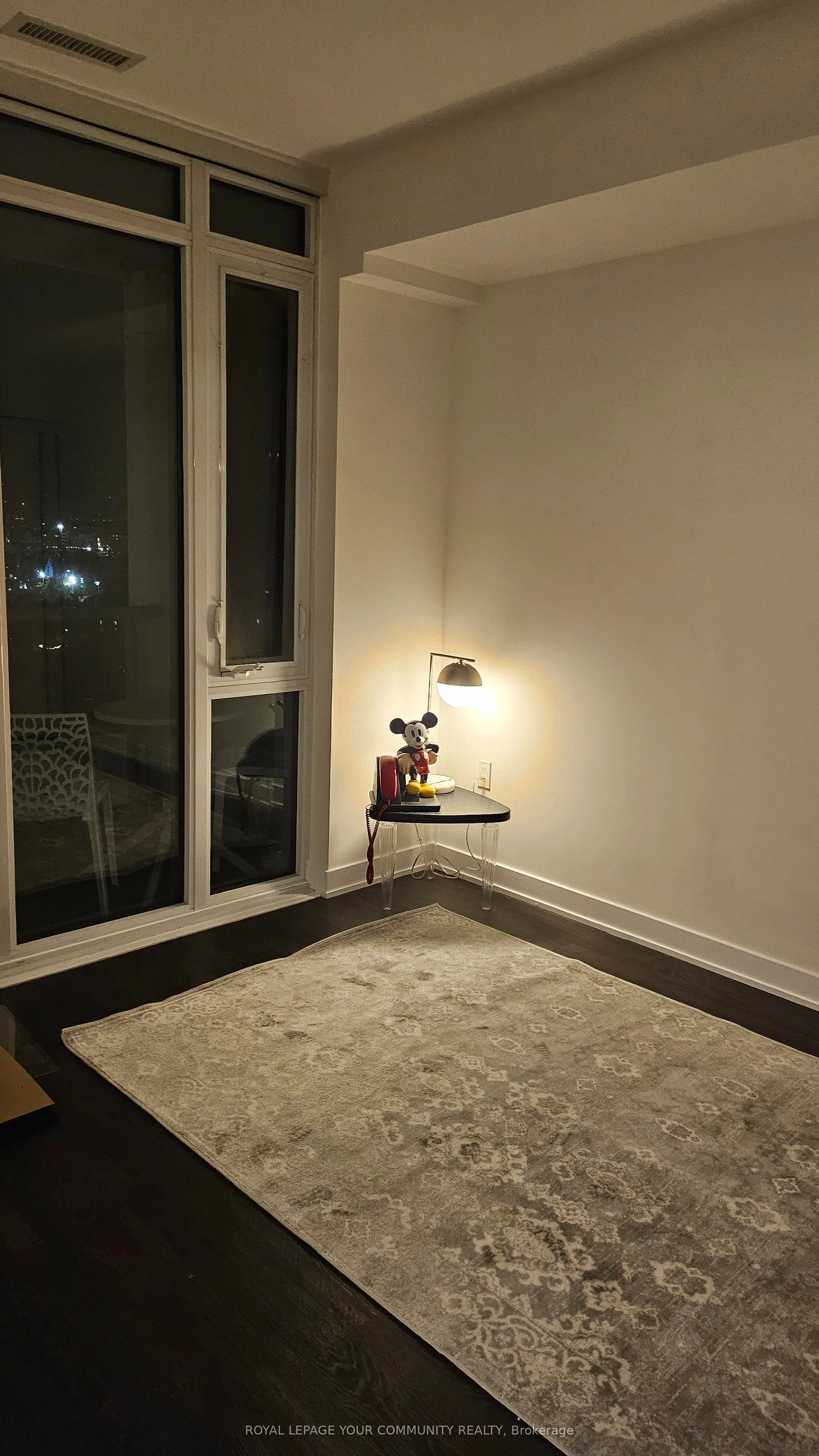 27 Bathurst Street, #1711