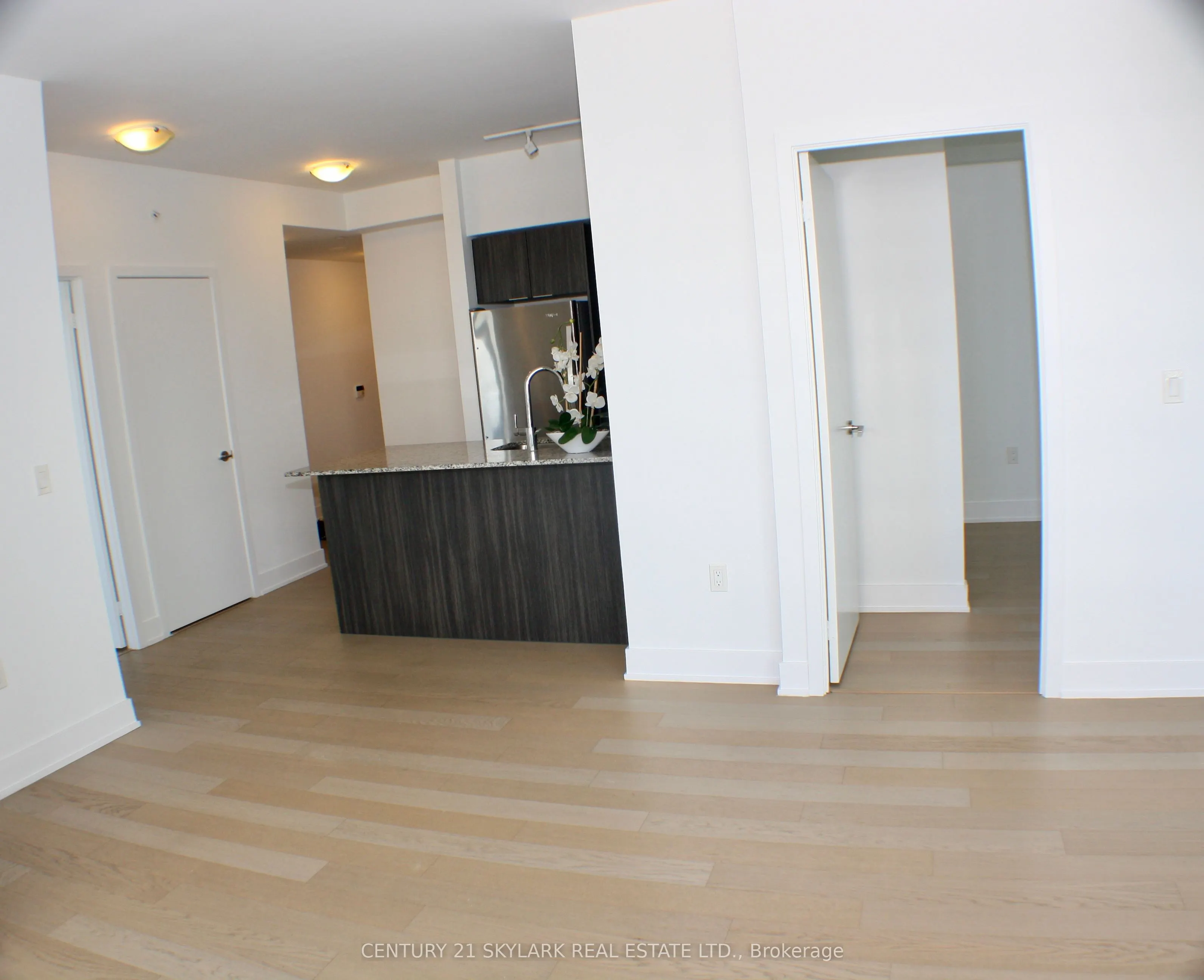 30 Shore Breeze Drive, #3416