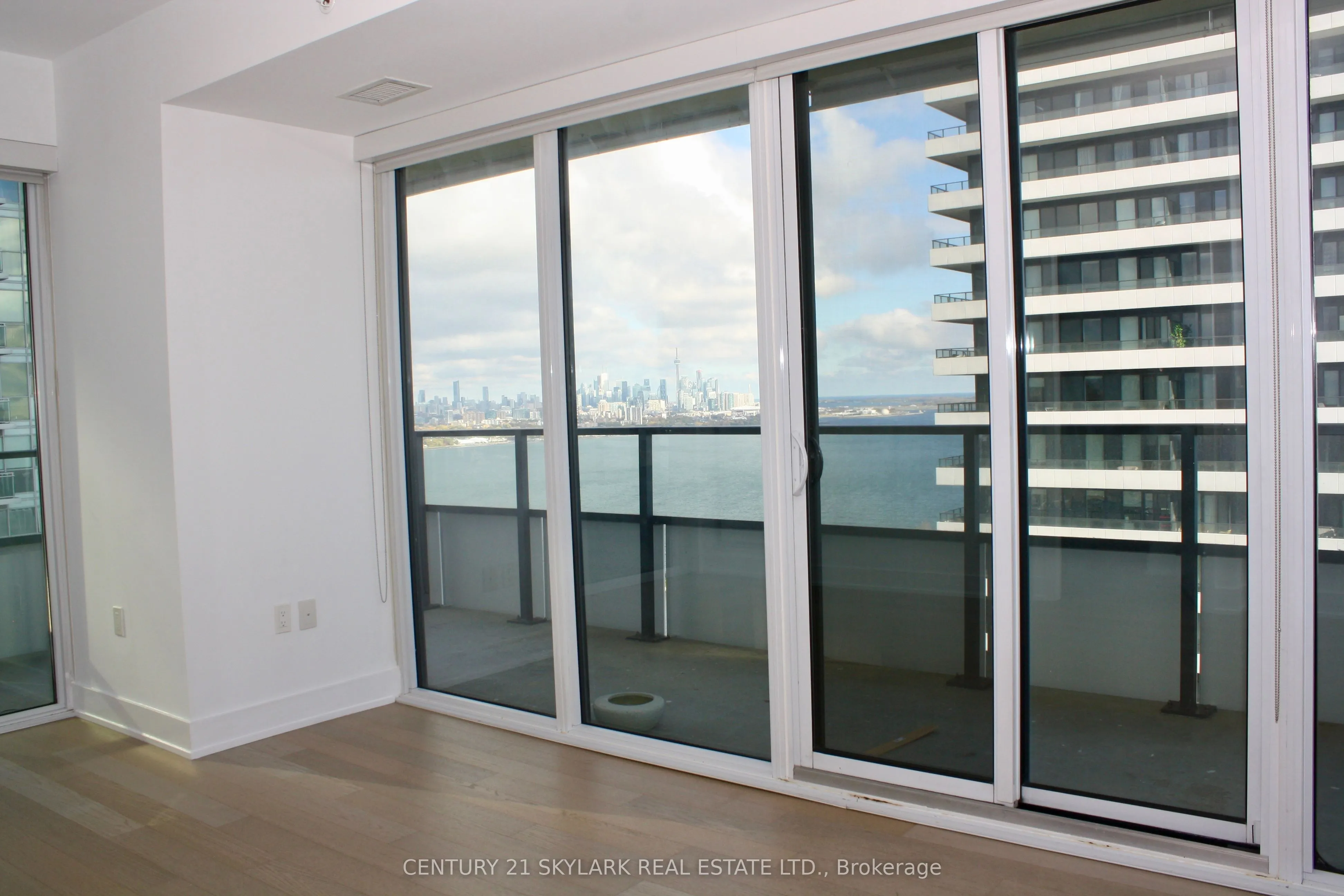 30 Shore Breeze Drive, #3416