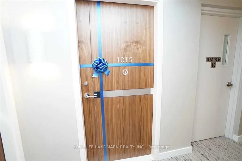 95 Mcmahon Drive, #1015